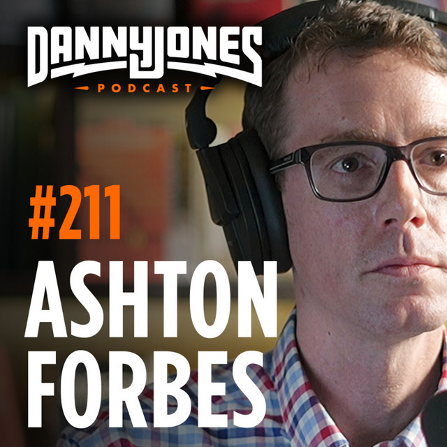 #211 - MH370 UFO Video Exposed: VFX Artist Reveals the TRUE Story | Corridor Crew VS Ashton Forbes