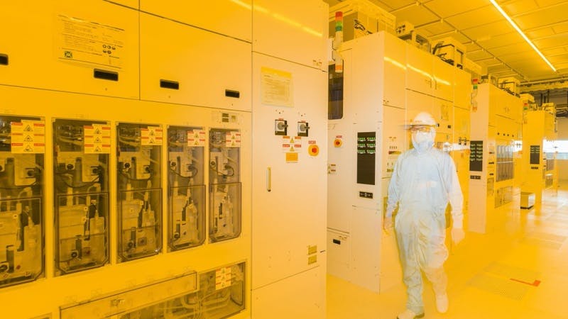 Labs over Fabs: Why the US and EU Should Invest in the Future of Semiconductors