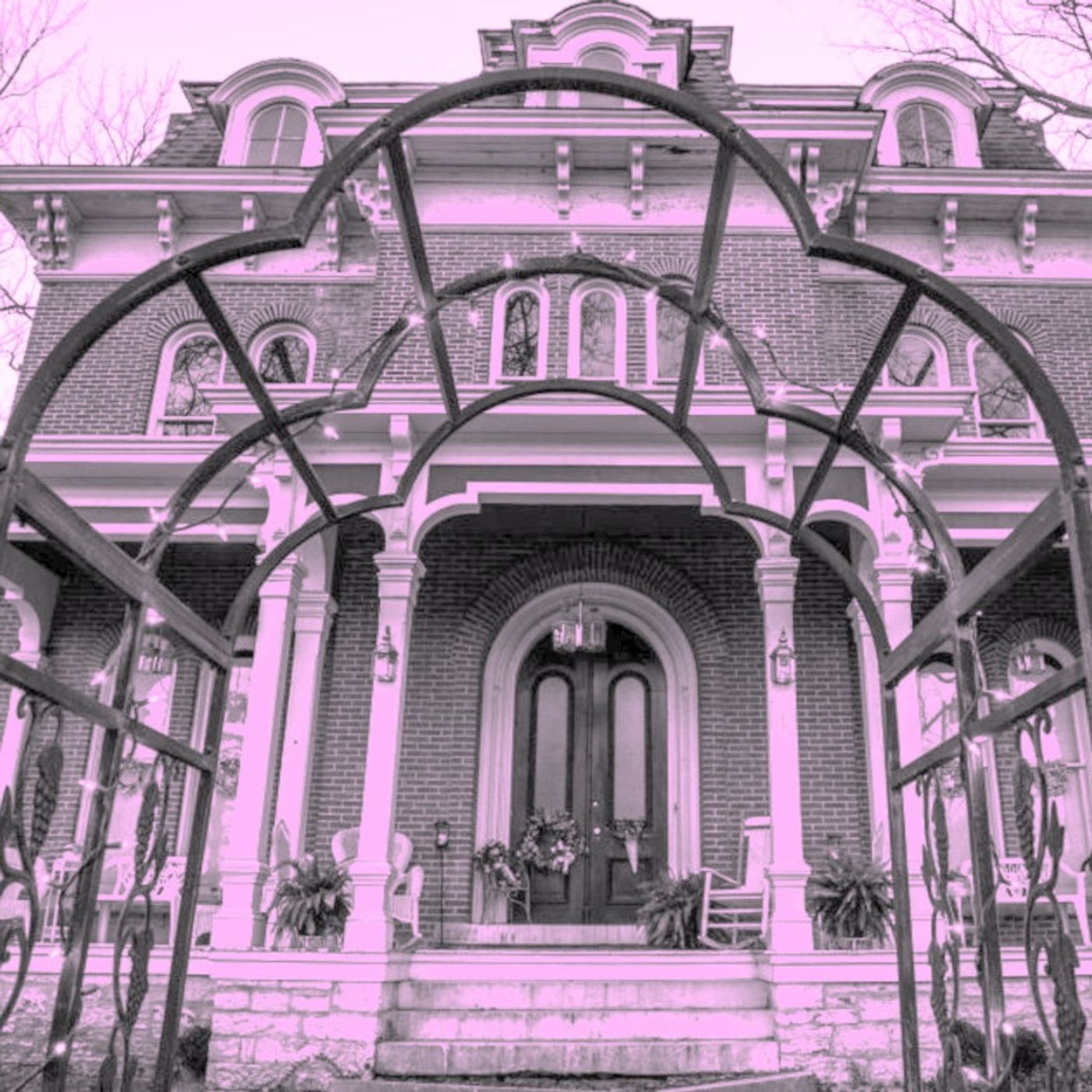 Episode 219 Spending a Spooky Evening at McPike Mansion episode artwork
