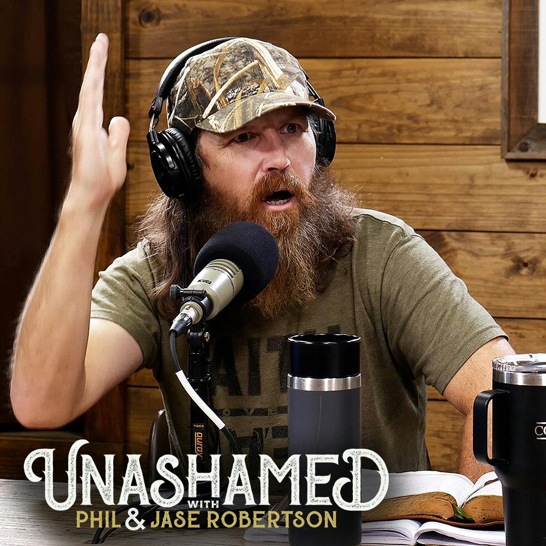 Ep 749 | Jase Is Way Better at Basketball than a Toddler & Modern Hippies Are Still the Same