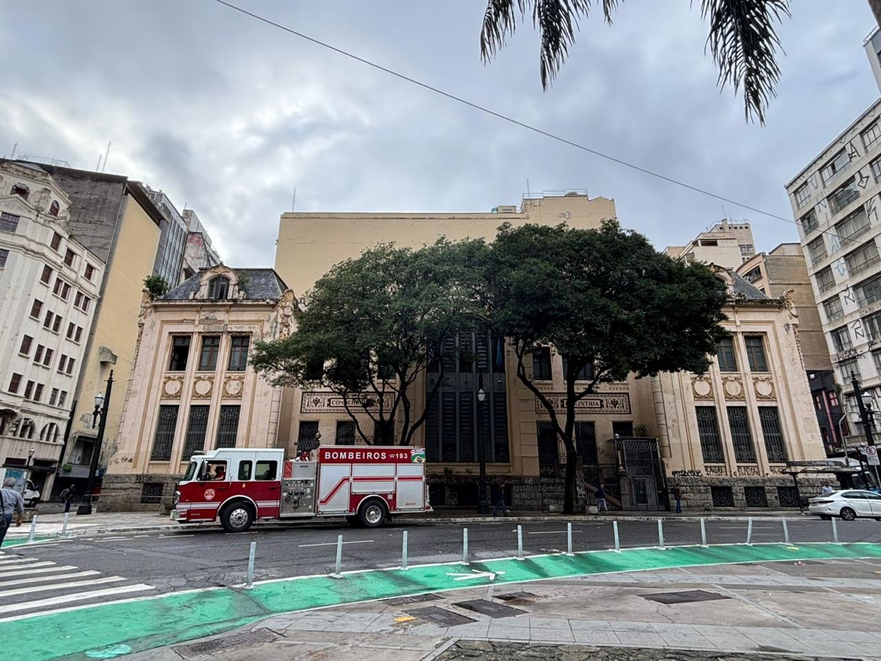Incêndio atinge prédio da Faculdade de Direito da USP