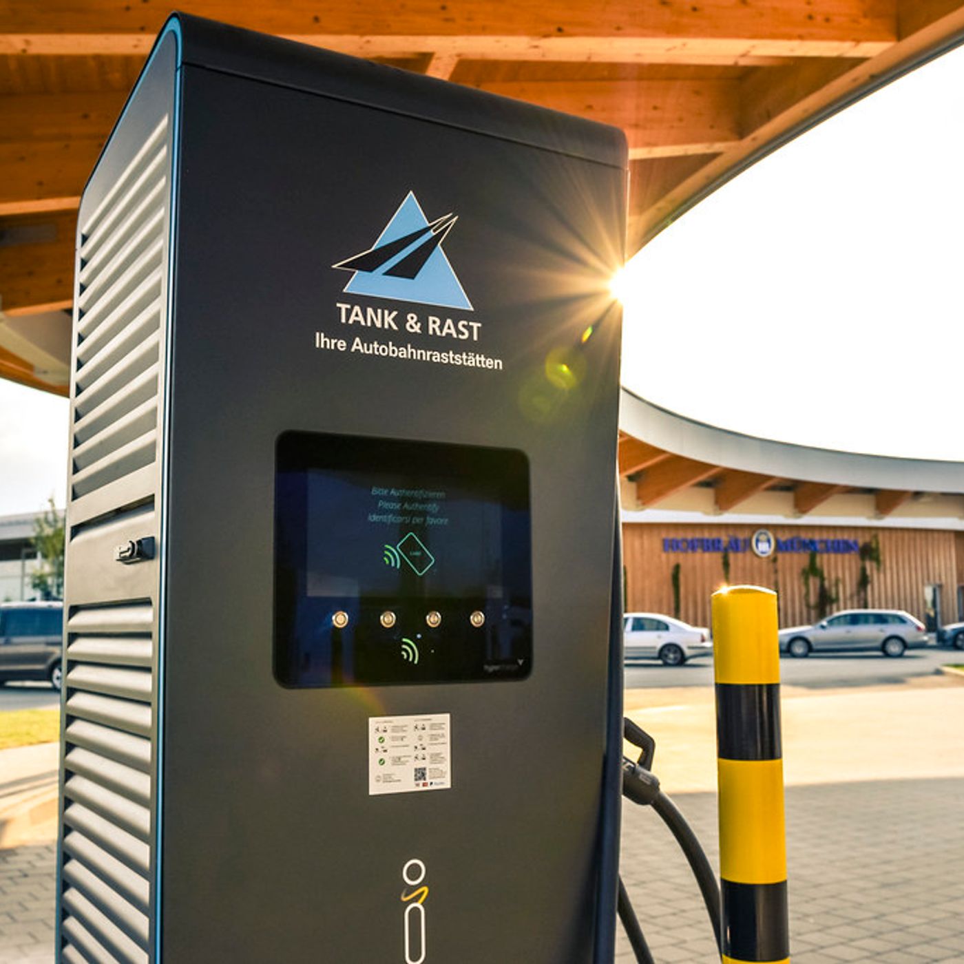 Ricariche elettriche: la svolta di Alpitronic, arriva la concorrenza per Autostrade