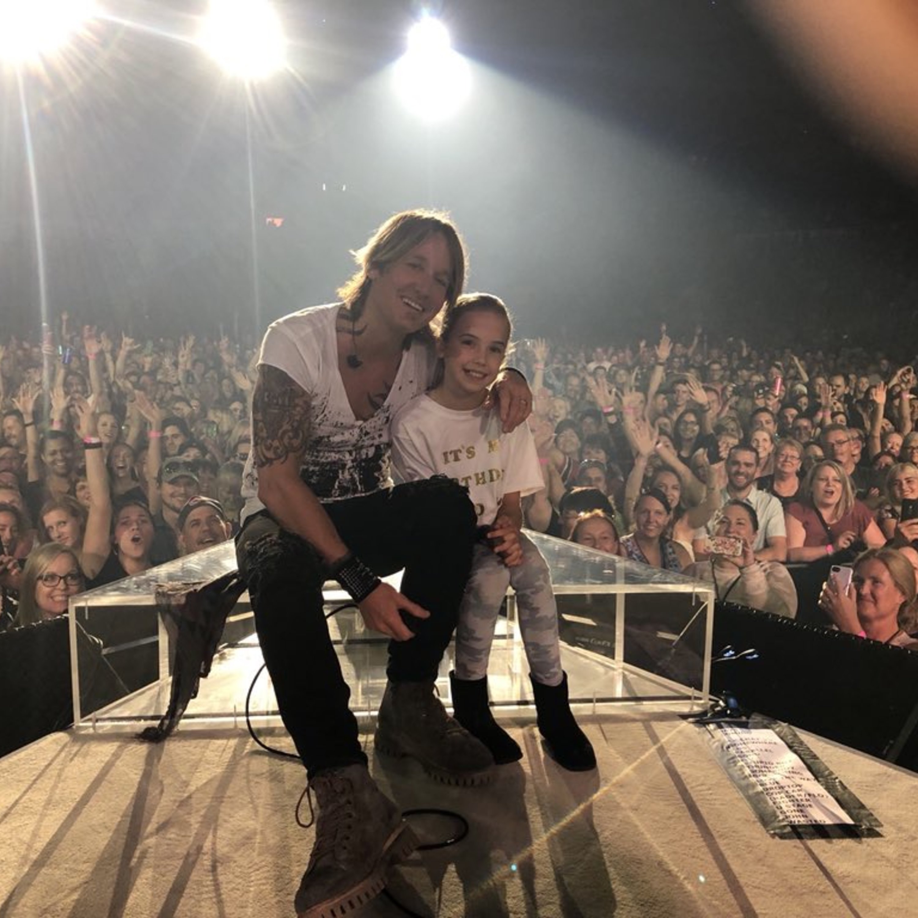 Ella from Brantford talks about being on stage with Keith Urban. episode artwork
