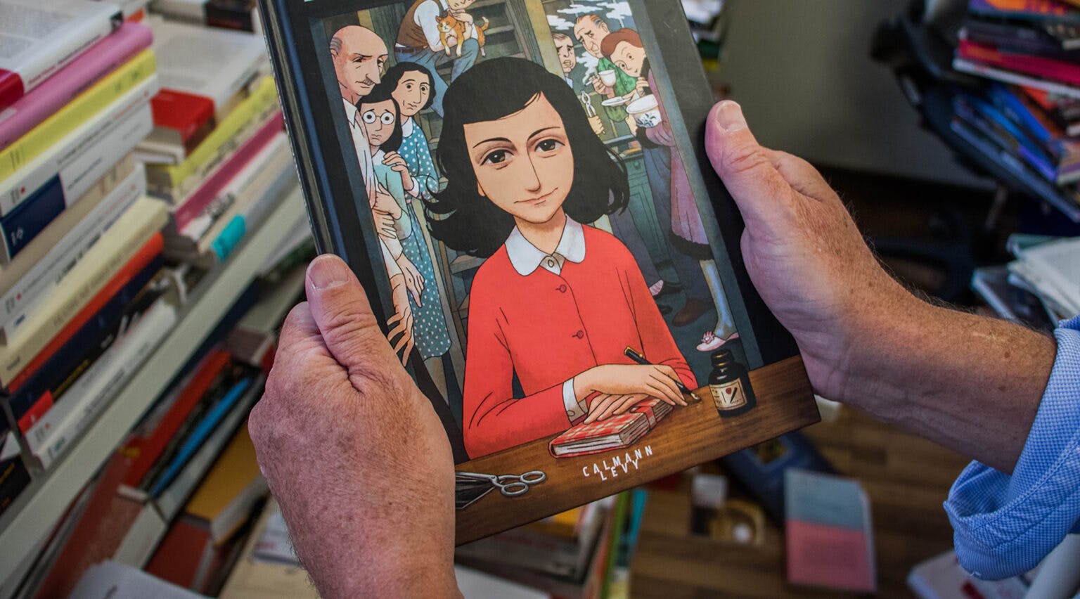Ep. 807 - Texas fires teacher for sharing ”The Diary of Anne Frank”
