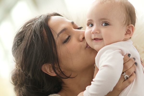 Breastfeeding and Pumping for Single Moms