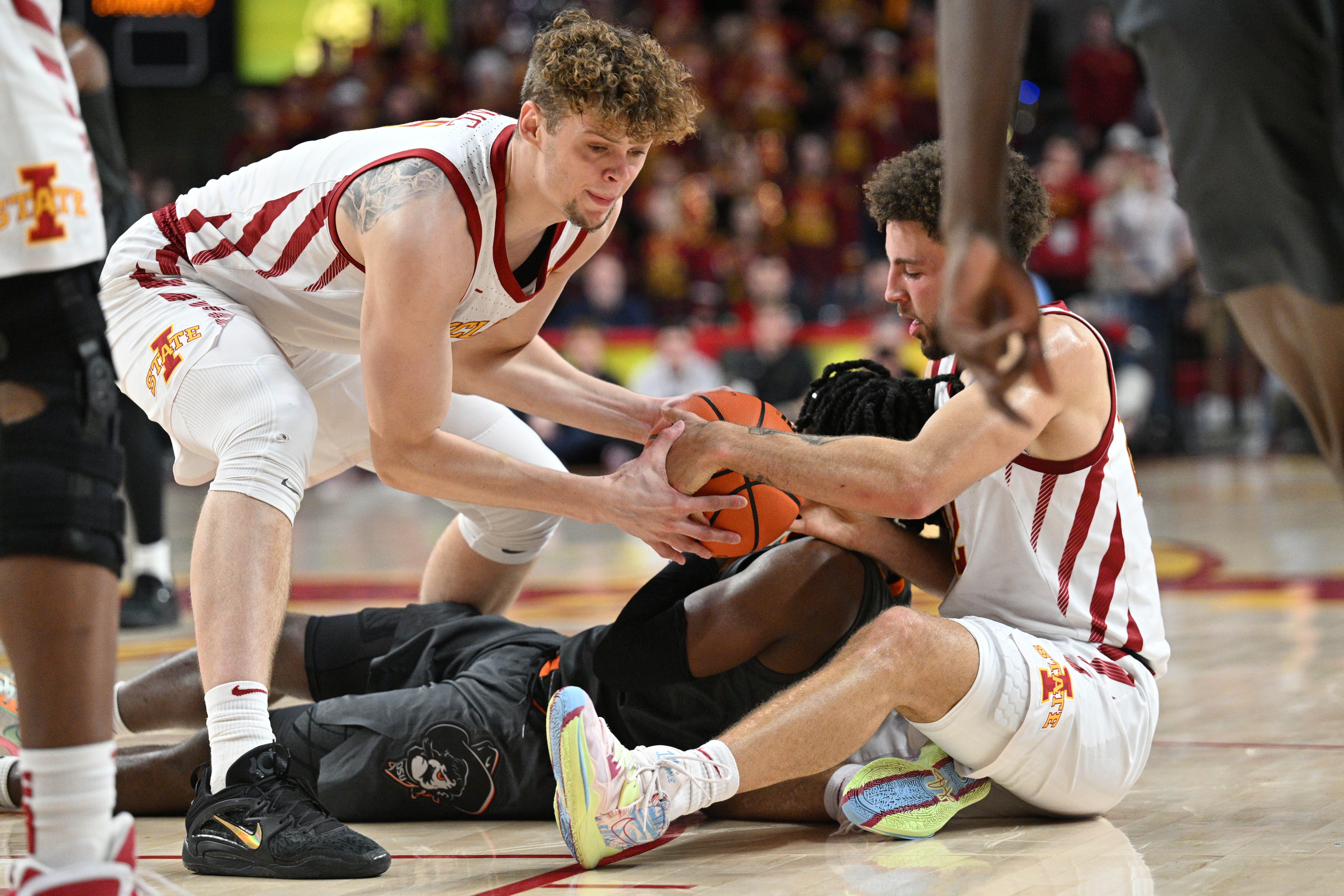 REACTION POD with CW: Iowa State loses composure, drops home bout to OSU