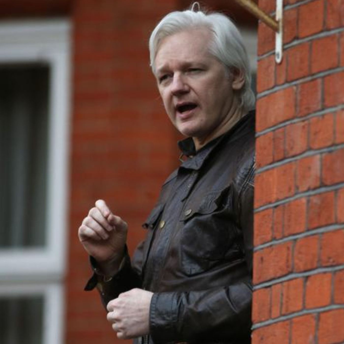 Polis - Il caso Assange, un silenzio colpevole (di Anna Laura Bussa) episode artwork