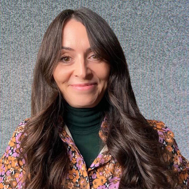 Annabel Port is adrift but singing Annabel Port is adrift but singing