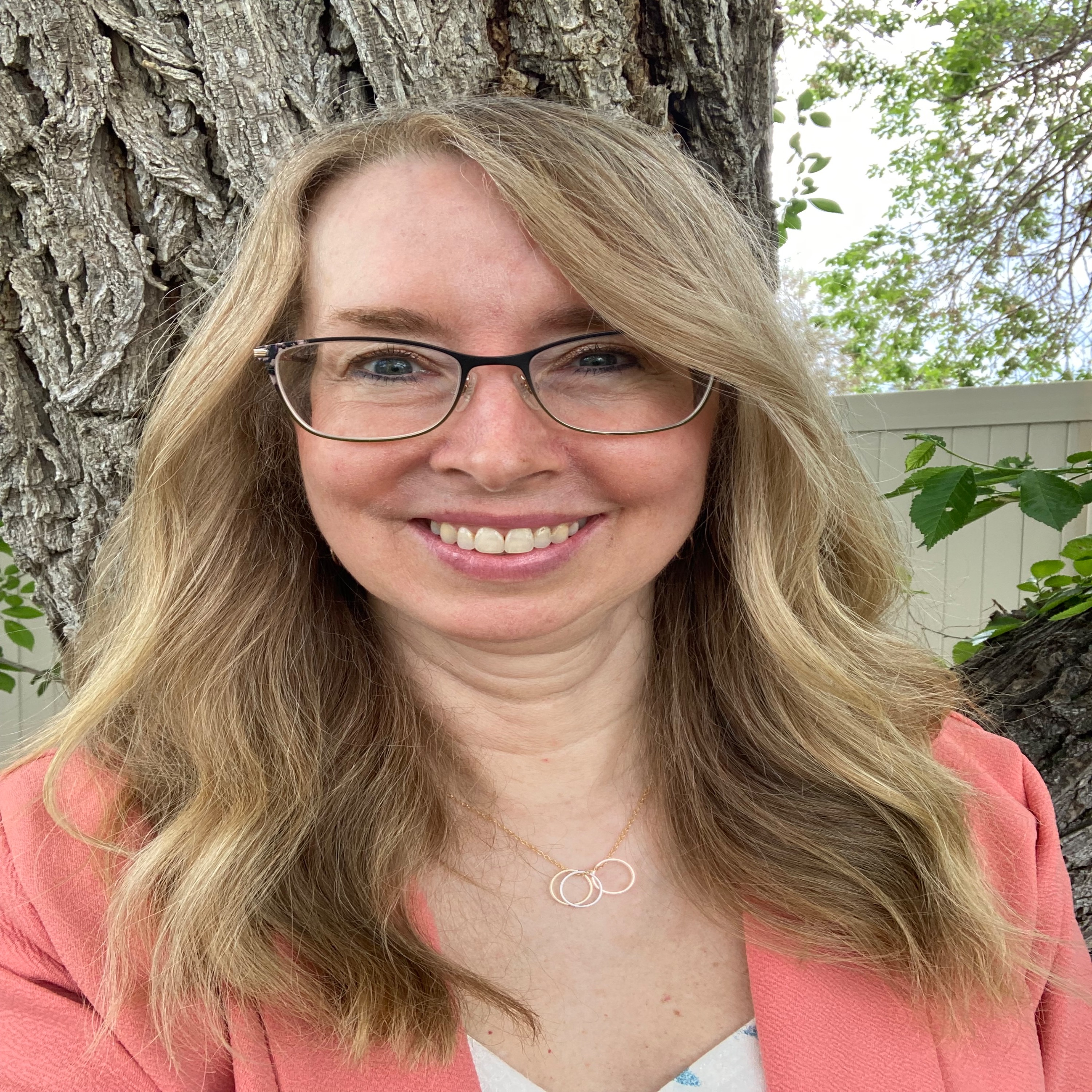 (Bonus Episode)Book 101 Review, now in its fifth season, features Faith Spencer—empowering Gen Z girls to trade pressure for peace through the transformative power of Oneness—as my guest.