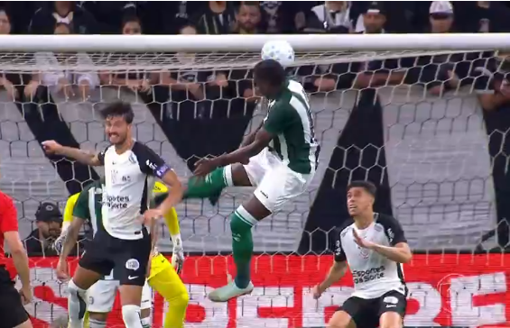 São Paulo e Corinthians entram em campo nesta quarta pelo Brasileirão