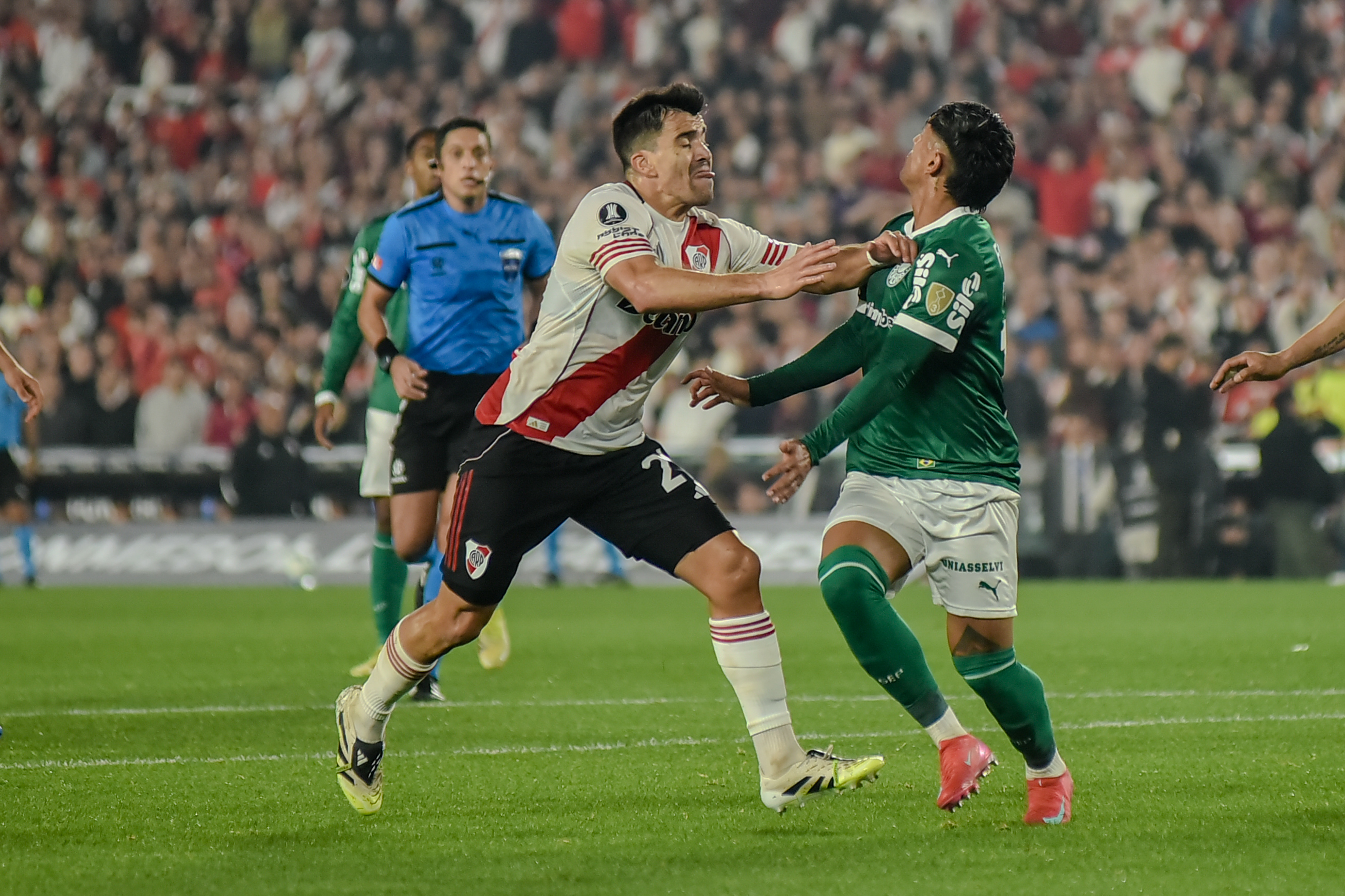 Palmeiras vence o River por 3 a 1 e está nas semifinais da Libertadores episode artwork
