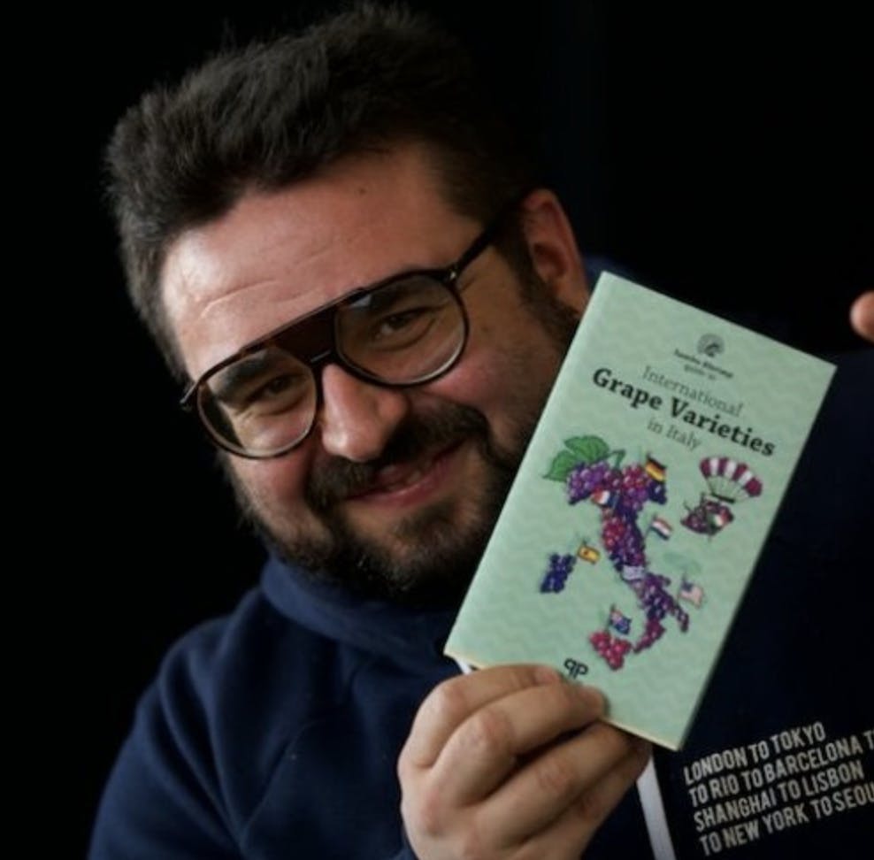 Ep. 577 Food & Wine Pairings | Jumbo Shrimp Guide To International Varieties Found In Italy