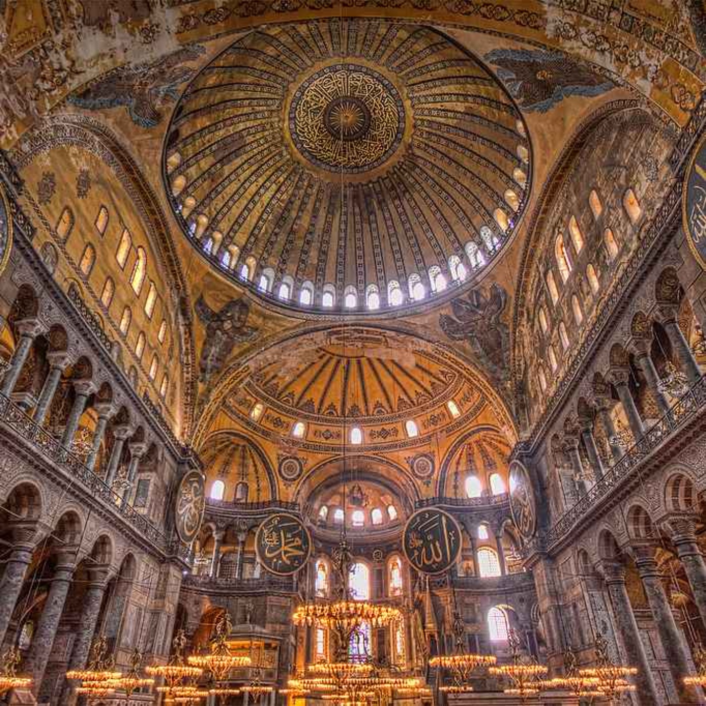 Annuncio: viaggio a Costantinopoli