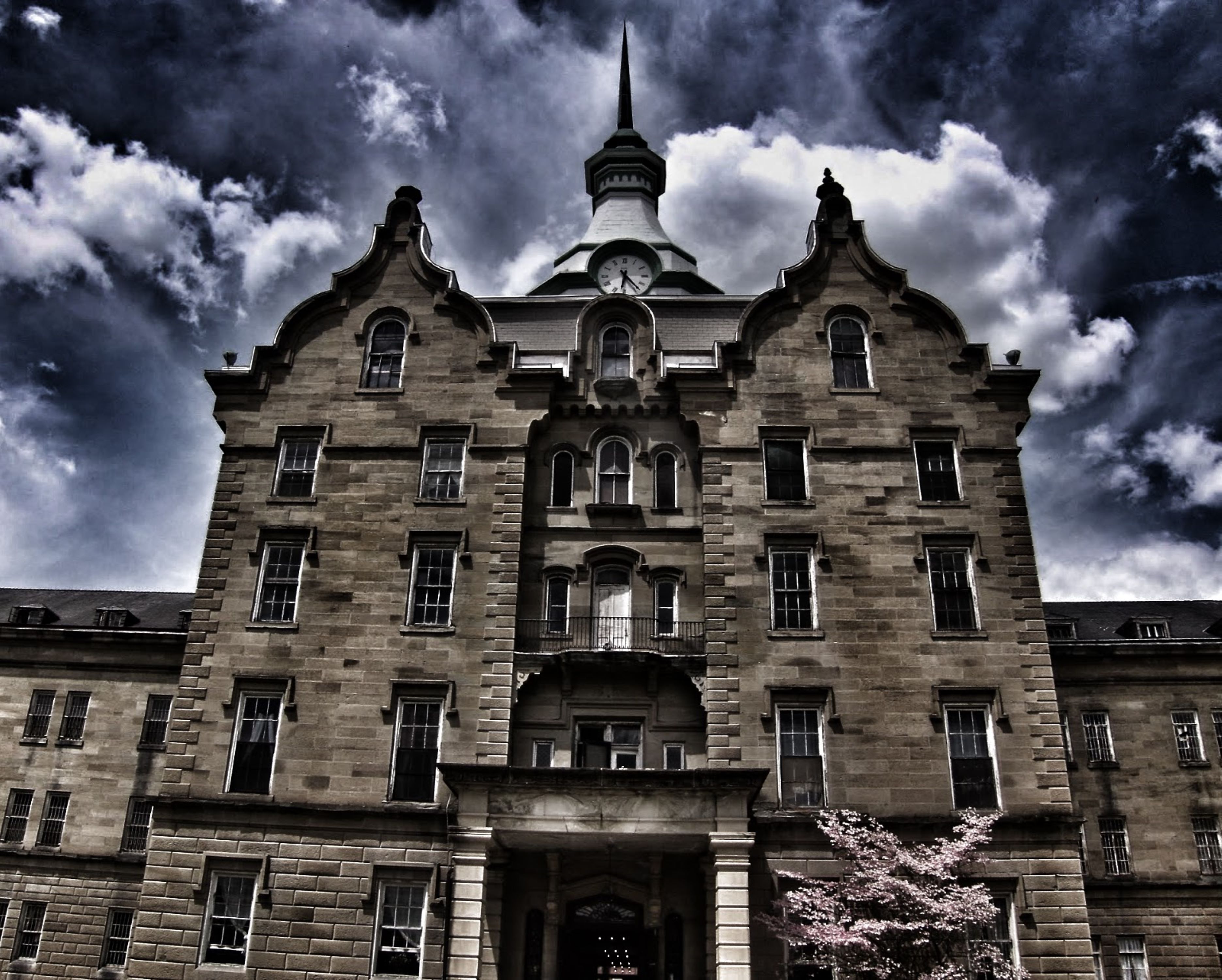 The Terrors of Trans Allegheny Lunatic Asylum – A True Hauntings Podcast