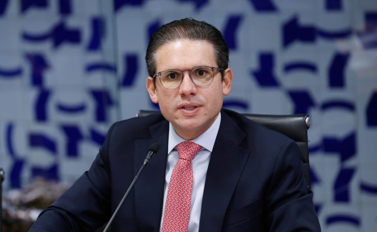 'Queremos aprovar a PEC da Segurança Pública antes do recesso parlamentar', diz Hugo Motta