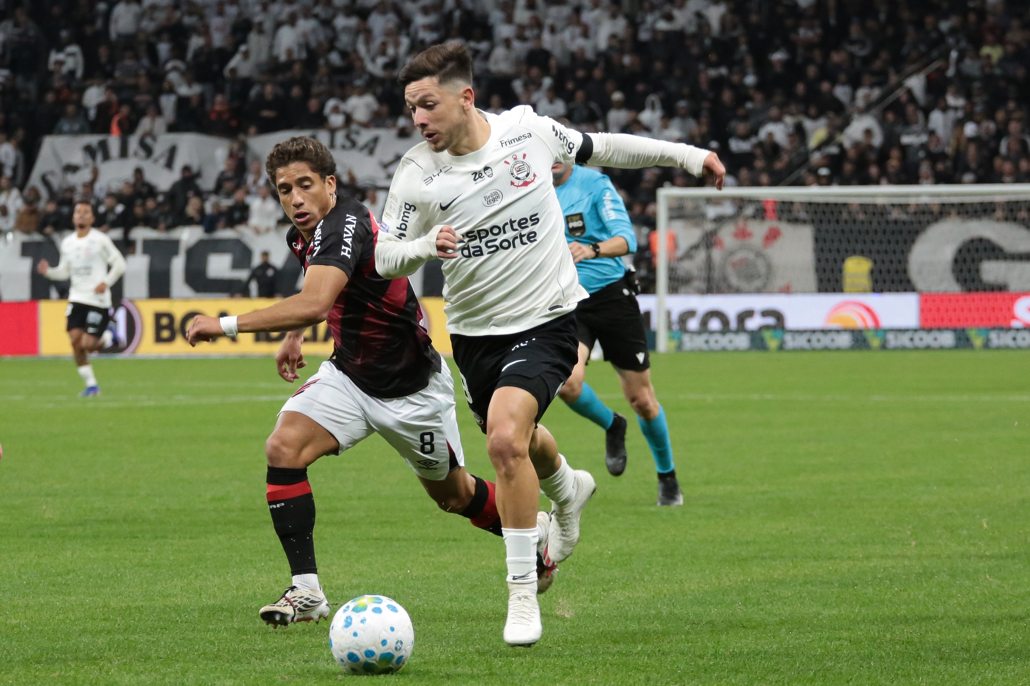 Corinthians fica no 0 a 0 com o Athletico Paranaense