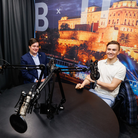 A fotózás UBER-e és a forradalmi angoltanítás – Highlights of Hungary az Indexen