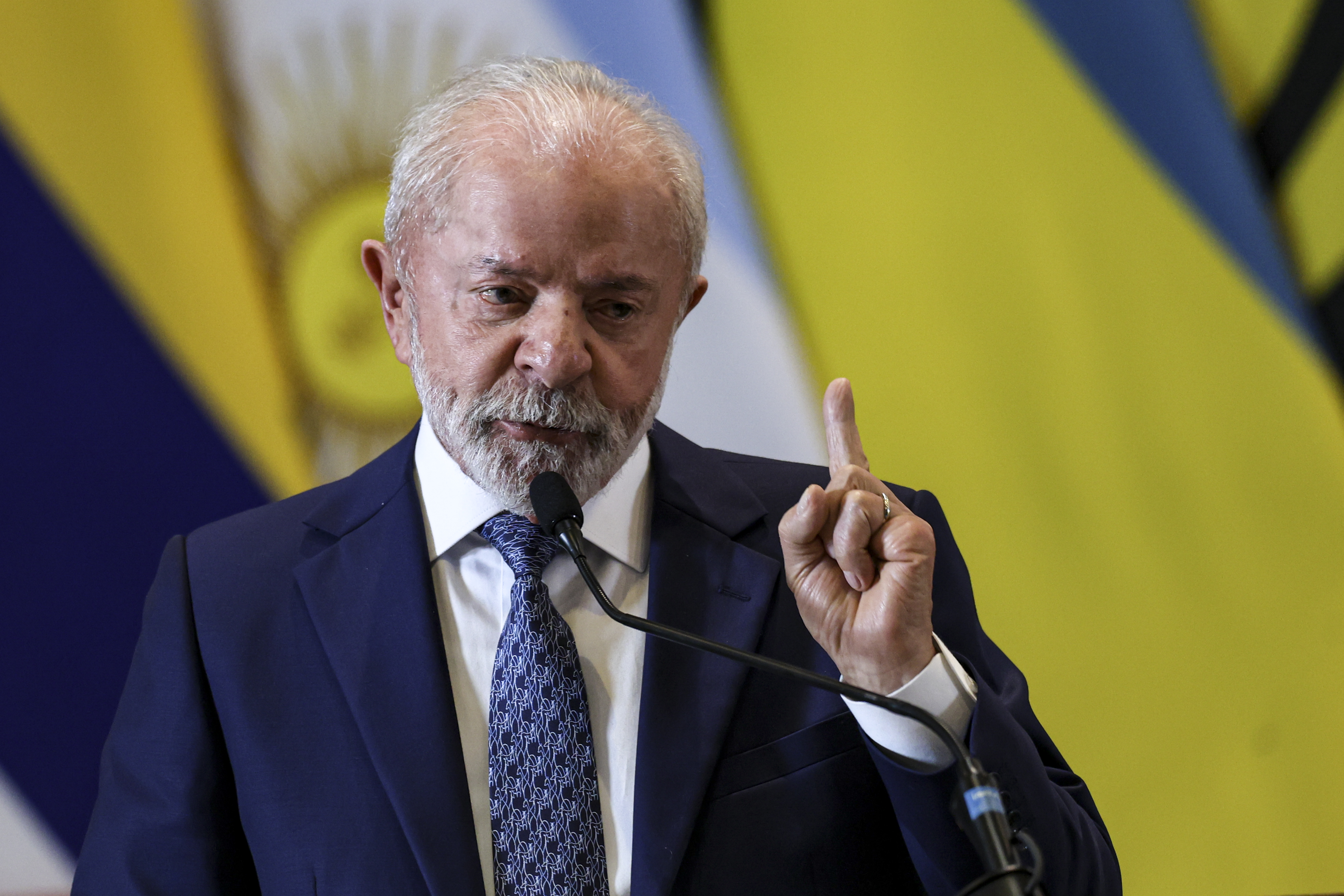 PT aciona TSE contra vídeo do PL que associa Lula a escândalos do INSS e do Banco Master episode artwork