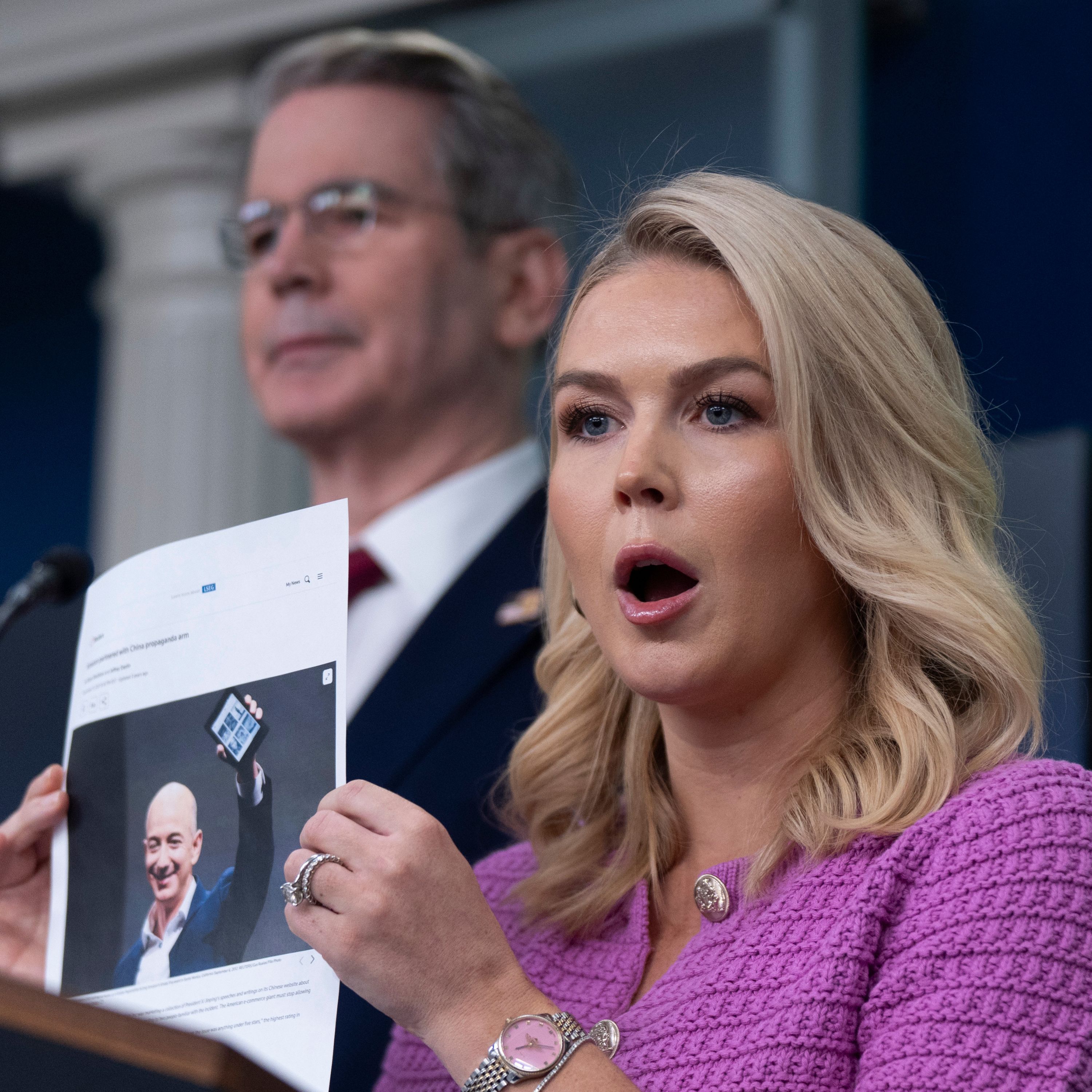 Tariff Tag Team: Trump Slams Amazon, Then Praises Bezos After Pricing Panic