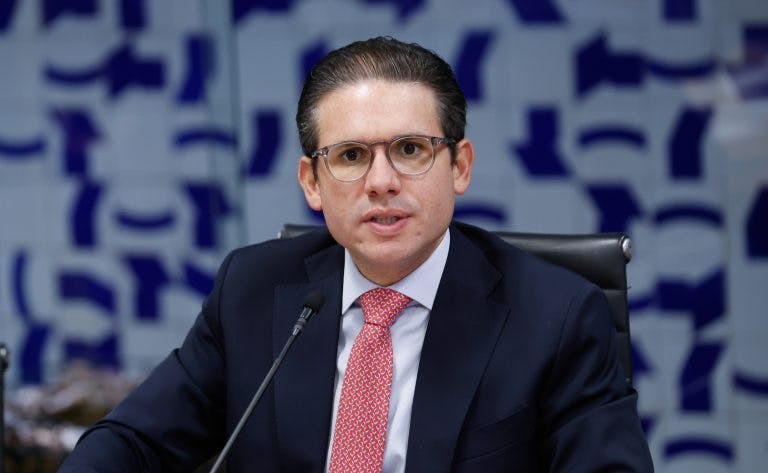 Motta vai consultar área jurídica da Câmara antes de decidir sobre perda de mandato de Ramagem Motta vai consultar área jurídica da Câmara antes de decidir sobre perda de mandato de Ramagem