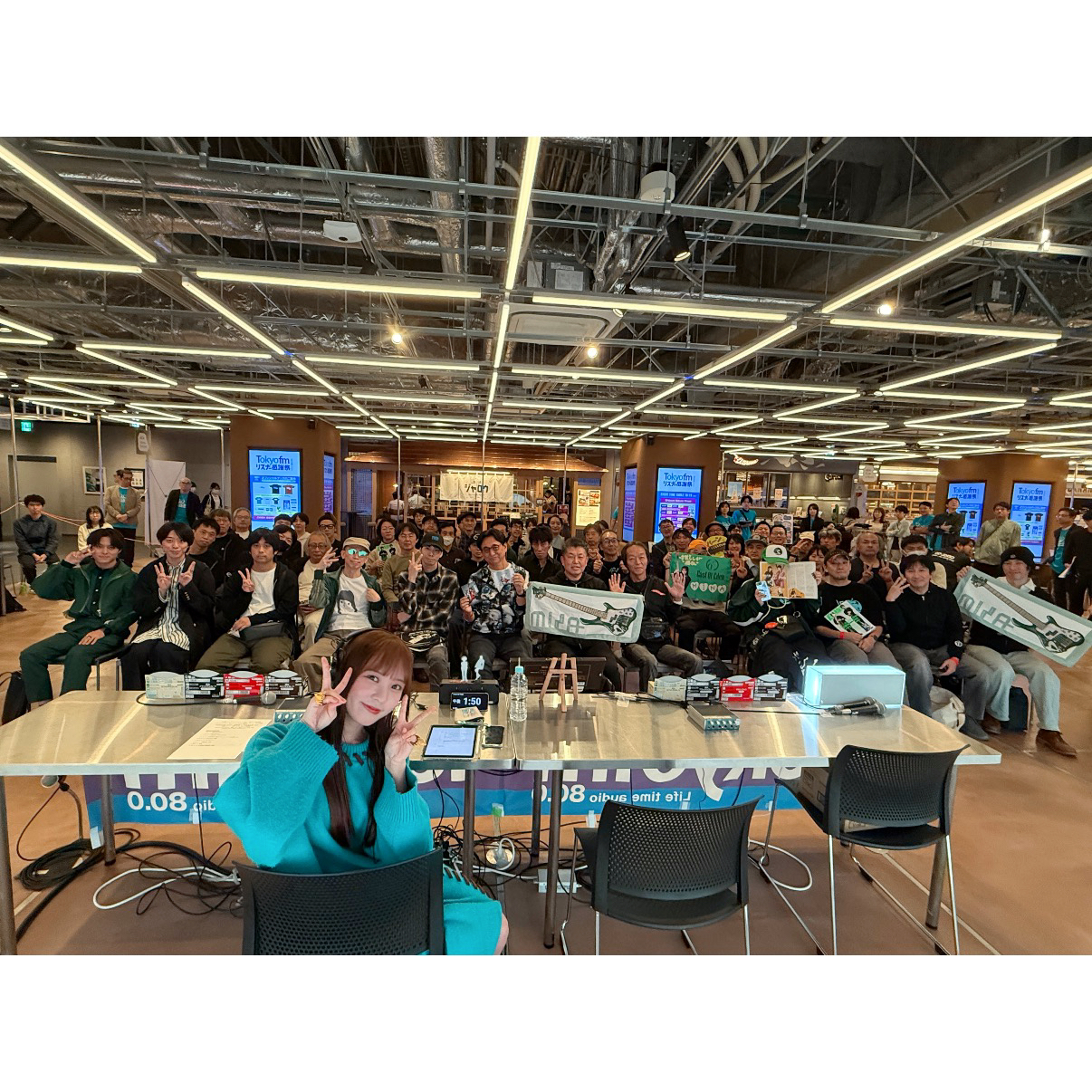 先週末に行われた"公開収録"の模様をお届け‼️リスナーさんとお喋りしちゃいます🎤ぜひ #MINAの軽音部 で感想を呟いてね！