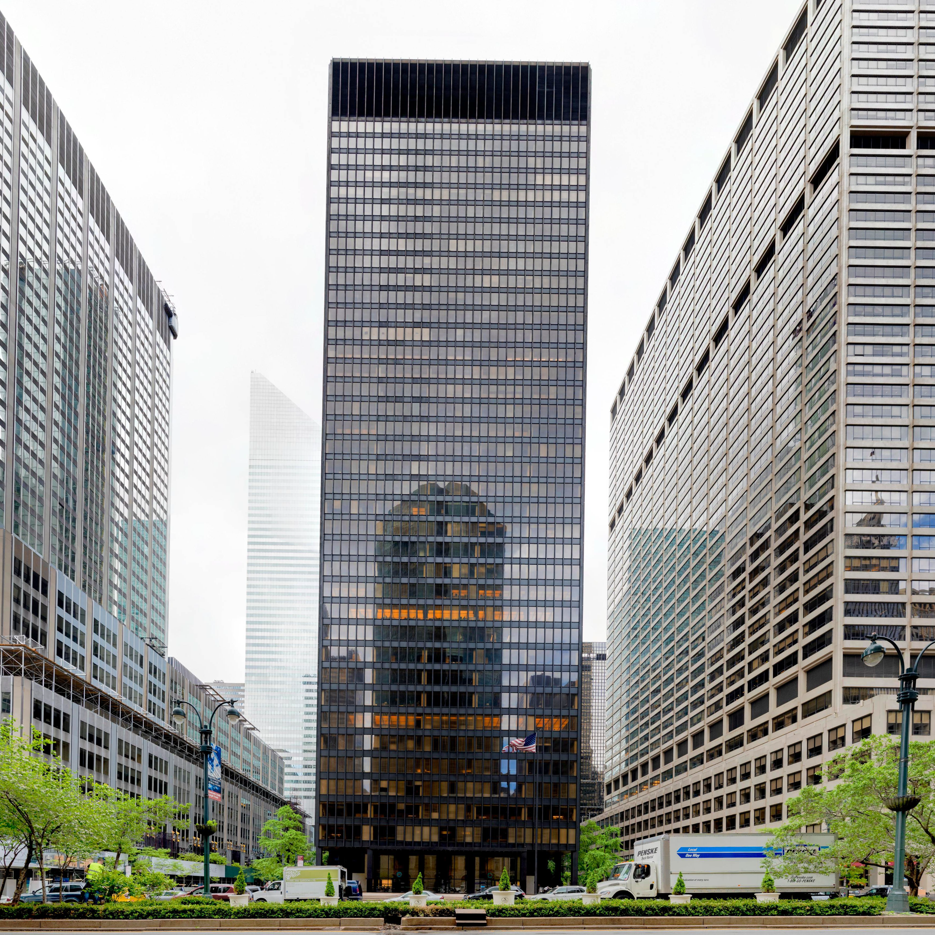 Ludwig Mies van der Rohe | Seagram Building