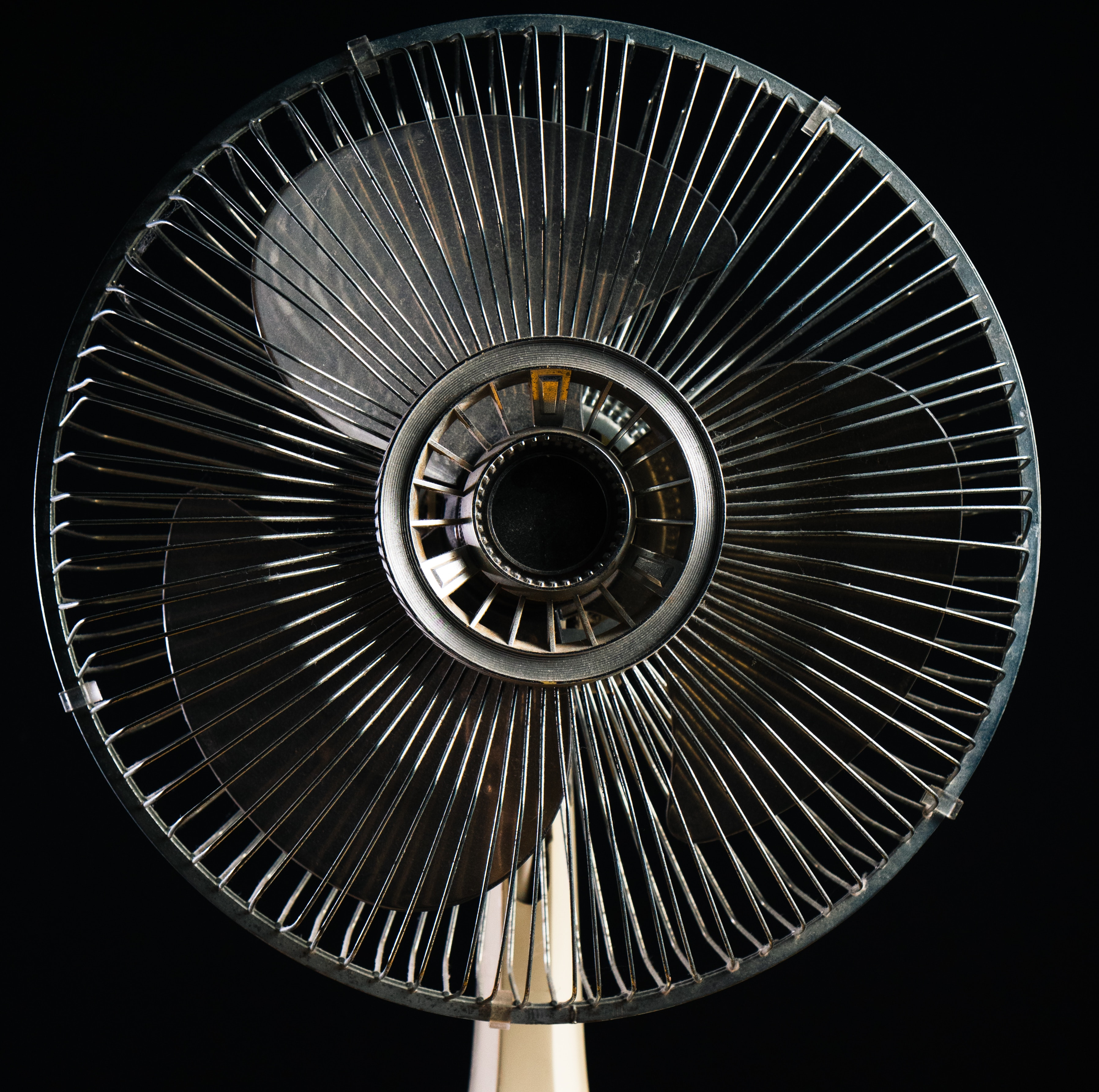 Desk Fan: 3-Hour Tranquil Air Circulation Sounds for Blissful Sleepiness