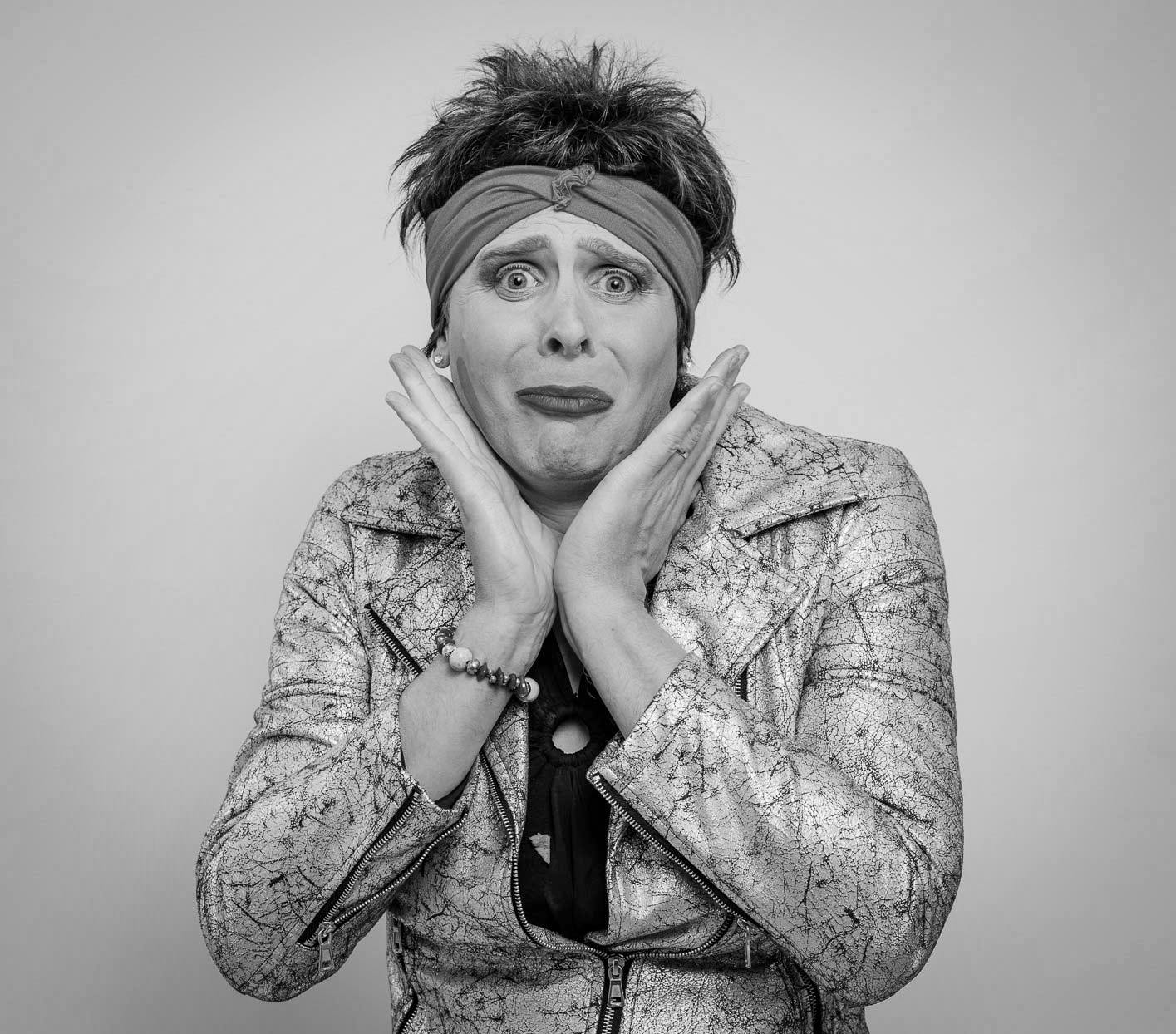 S11E01 - Colin Hoult S11E01 - Colin Hoult