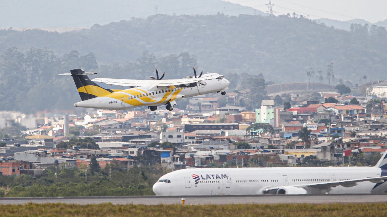 Aeroporto de Guarulhos, em SP, vai operar com uma pista em abril