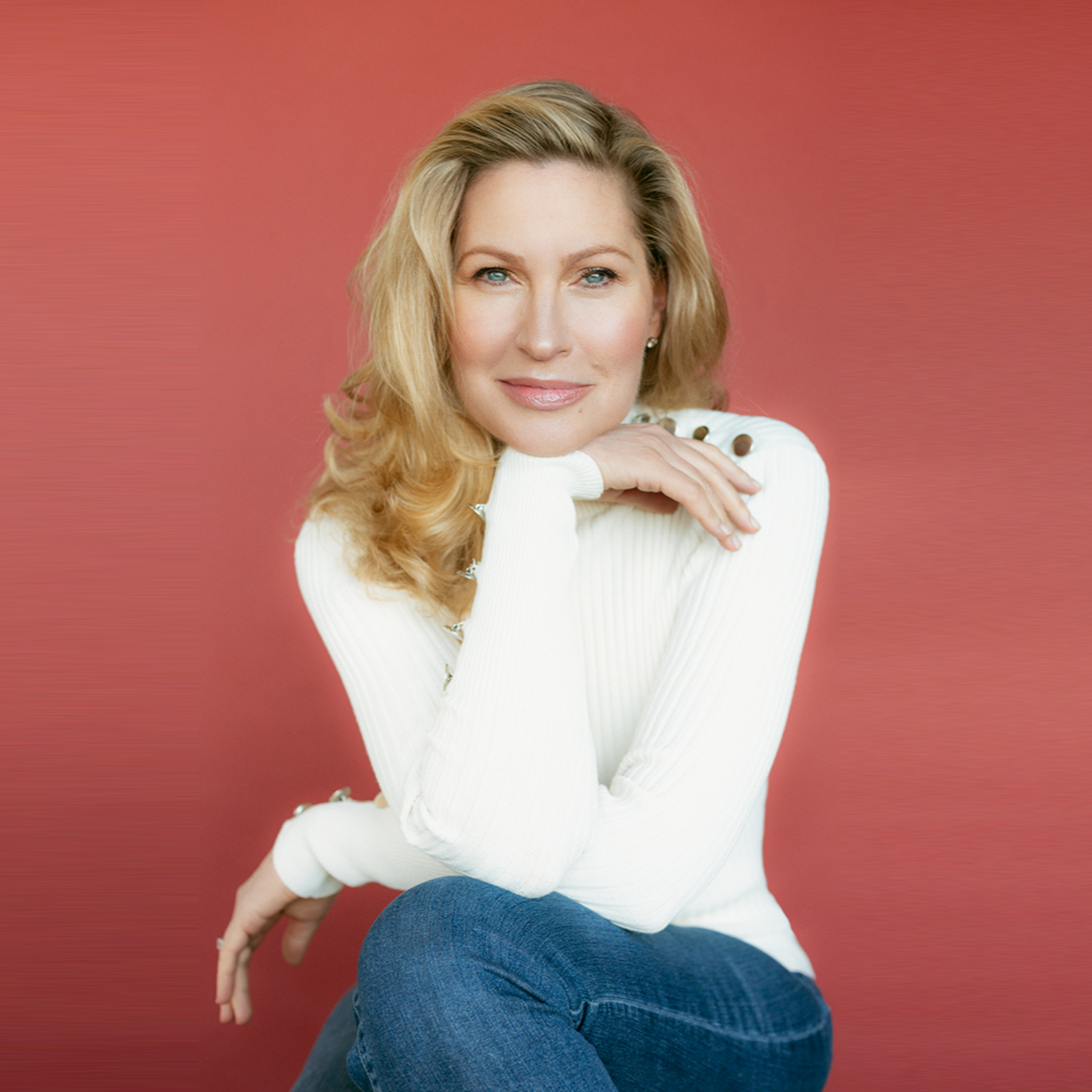 Award-Winning Jazz Vocalist & Actress Luba Mason episode artwork