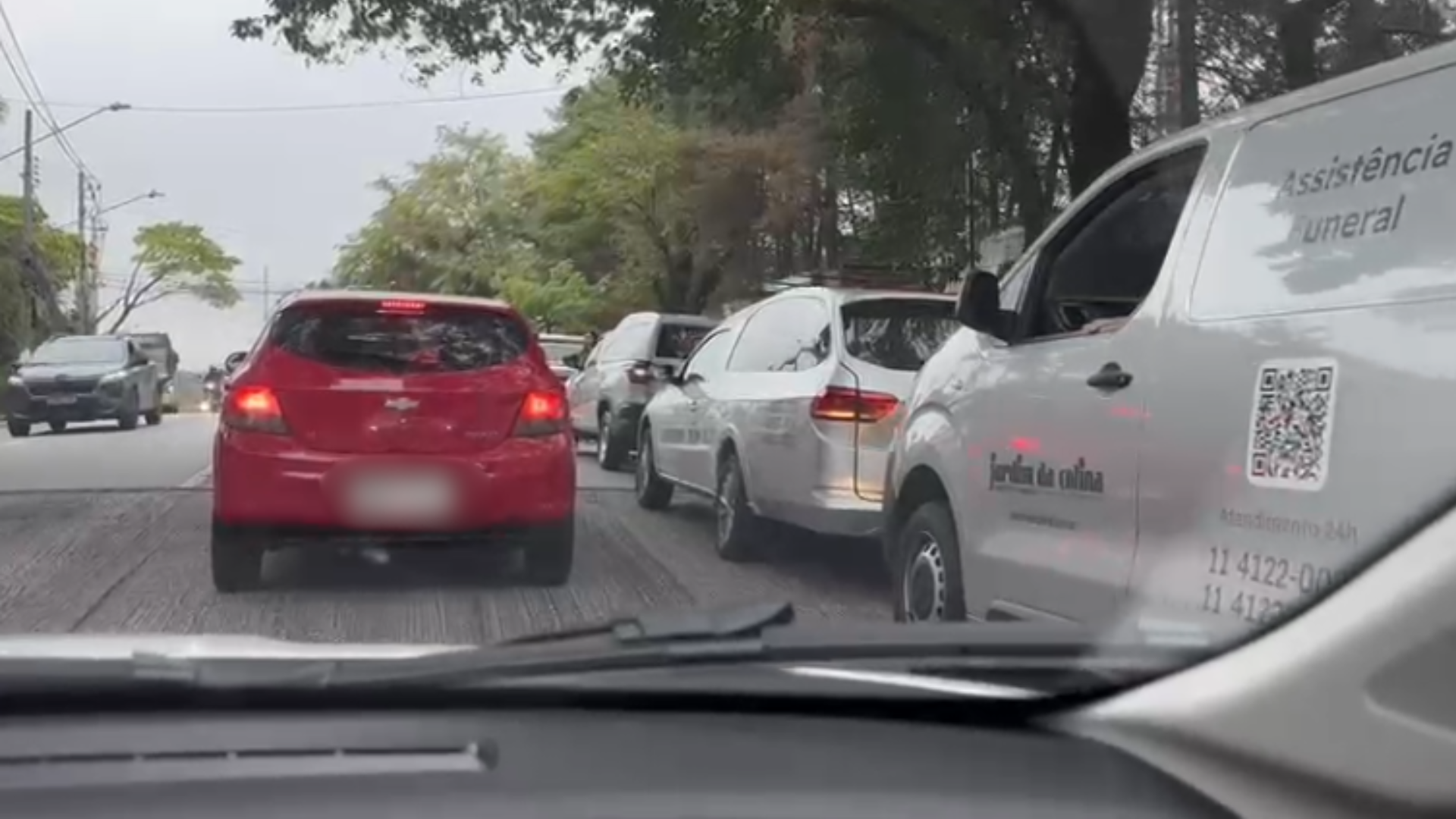 Empresários protestam contra projeto que restringe transporte intermunicipal de cadáveres em SP