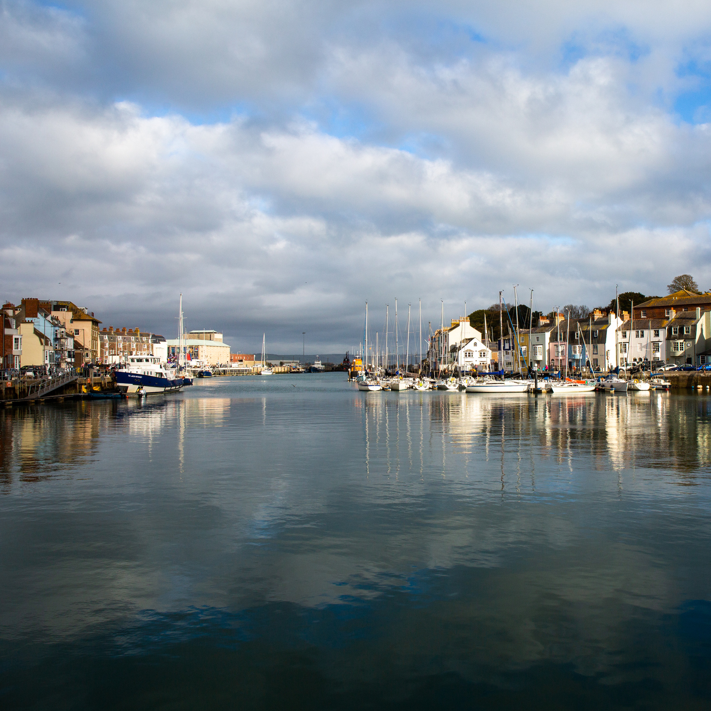 Sound Escape 138: Take a wander around a bustling harbourside