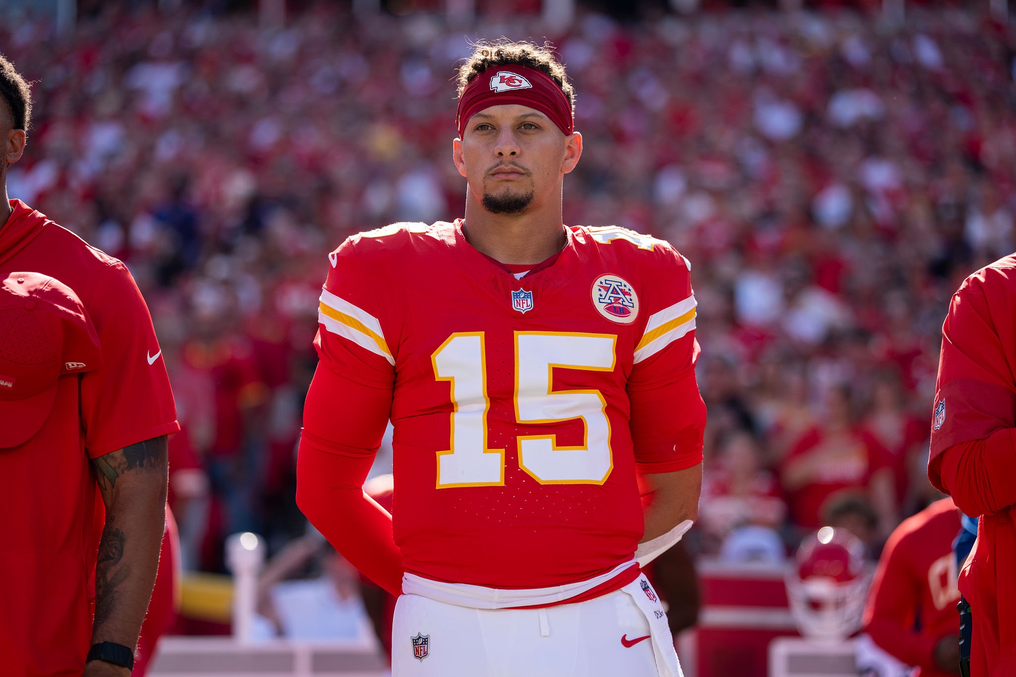 Patrick Mahomes is Unstoppable, Dave's Mom Has a Mike Ditka Story, Film Nerd Showdown with Marc Sessler, Points Per Game with Geoff Schwartz