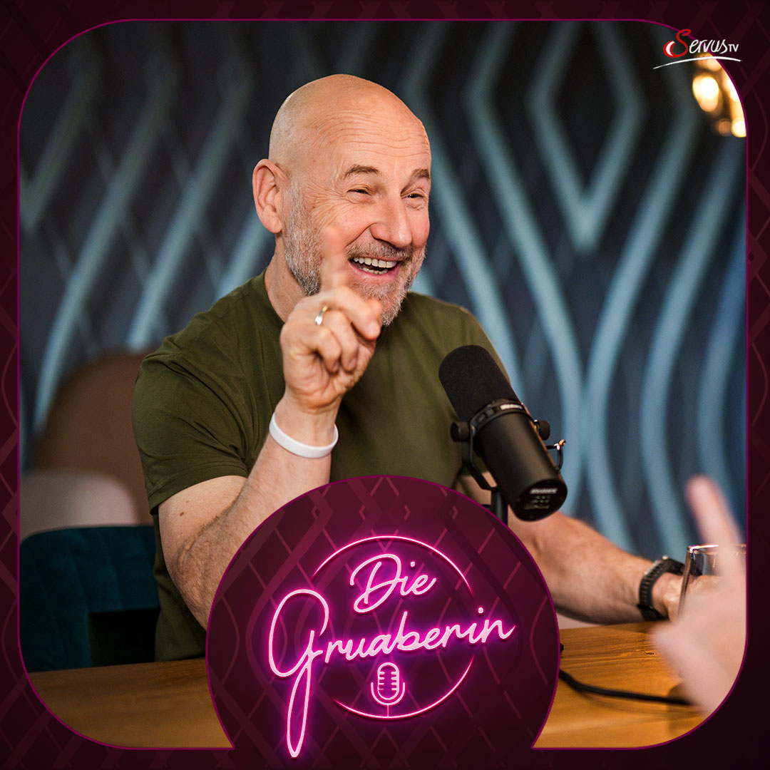 Mit Monika Gruber und Kabarettist Roland Düringer