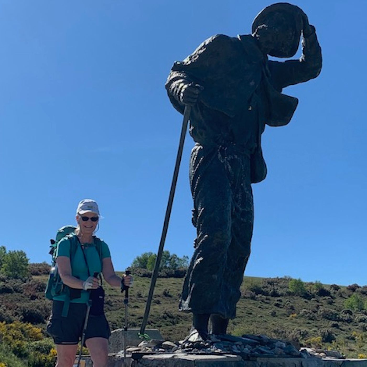Liz Thomson walked the Camino to honour 240 victims of homicide in her home town of Alberquerque. This is pure magic!! episode artwork