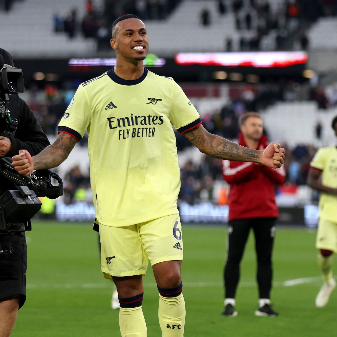 Arsenal Make Champions League Statement With West Ham Victory | #TheArsenalAgenda episode artwork