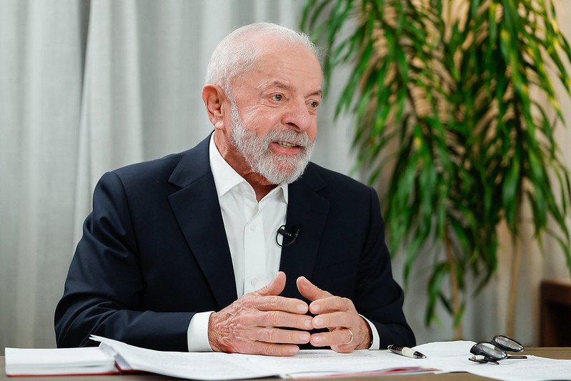 Lula deve vetar projeto que reduz pena de Bolsonaro e outros condenados por tentativa de golpe