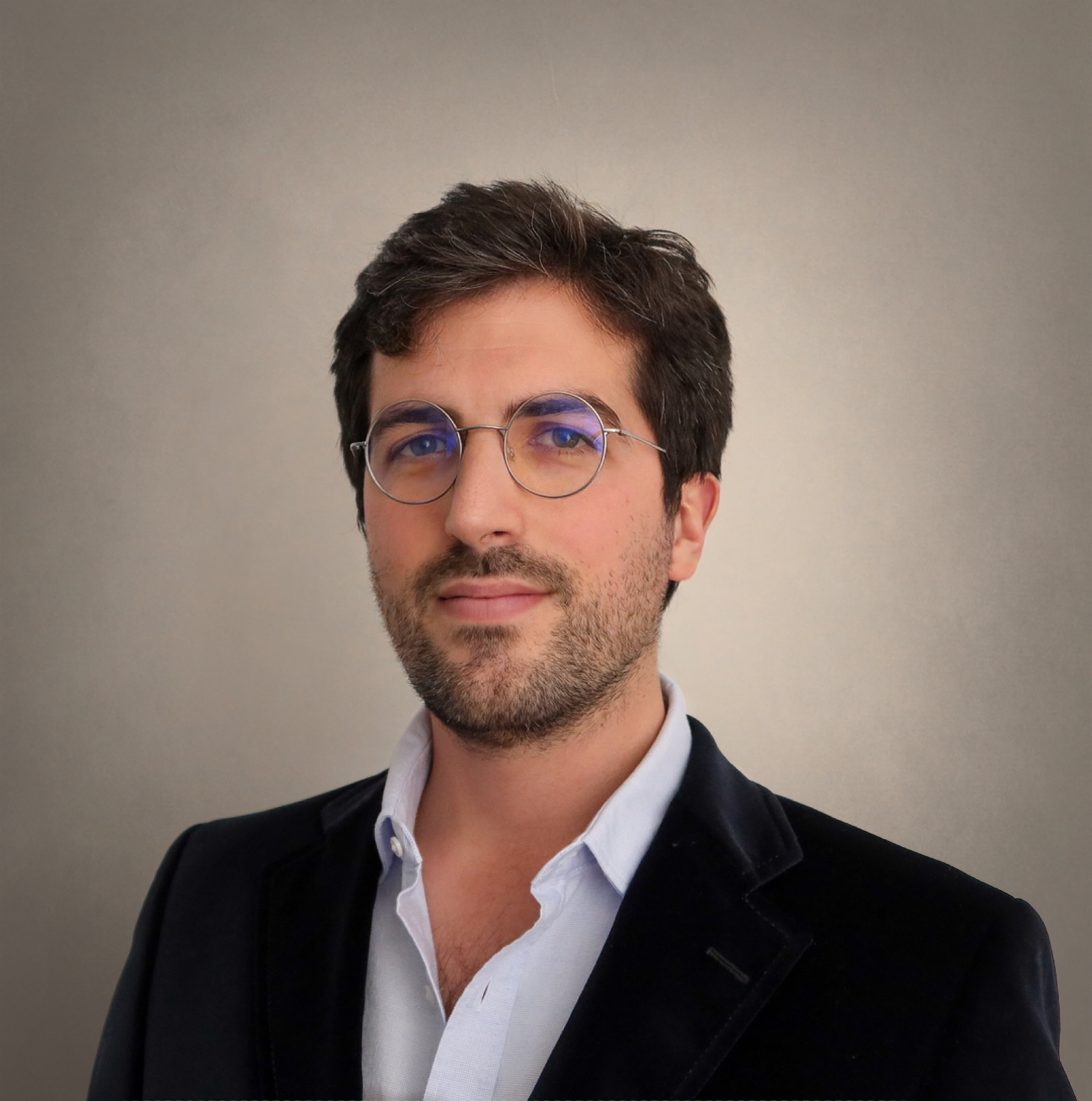 Ep. 62 Exploring Intradiscal PRP for Back Pain Relief with Dr. Guilherme Ferreira Dos Santos