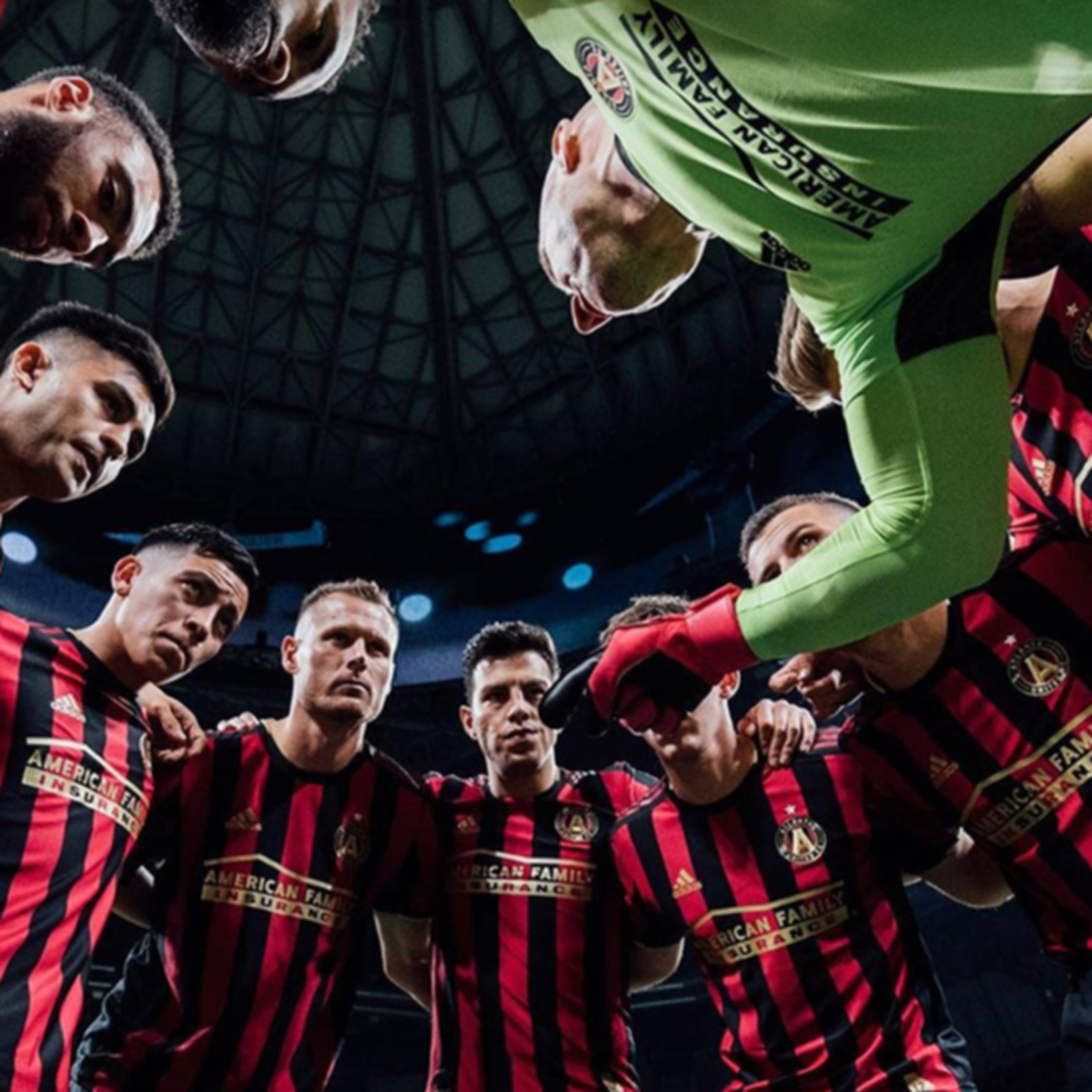 ATL UTD COULD RETURN IN JUNE?! | CAN TANNER WIN THE FIRST SOCCER TRIVIA SHOWDOWN CUP? | FIVE STRIPE WEEKLY #131 episode artwork