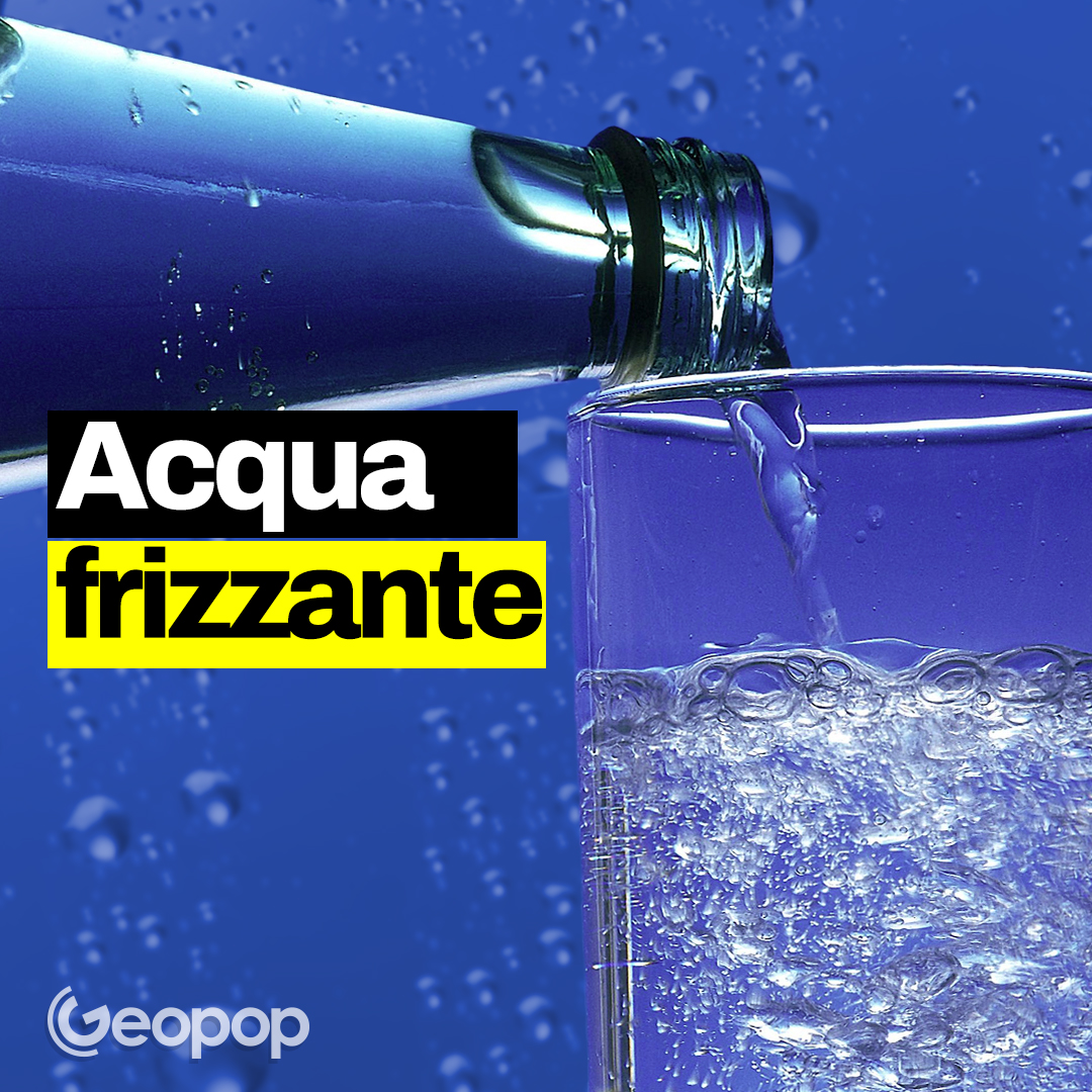 Che differenza c'è tra acqua frizzante ed effervescente naturale? Ecco come viene prodotta
