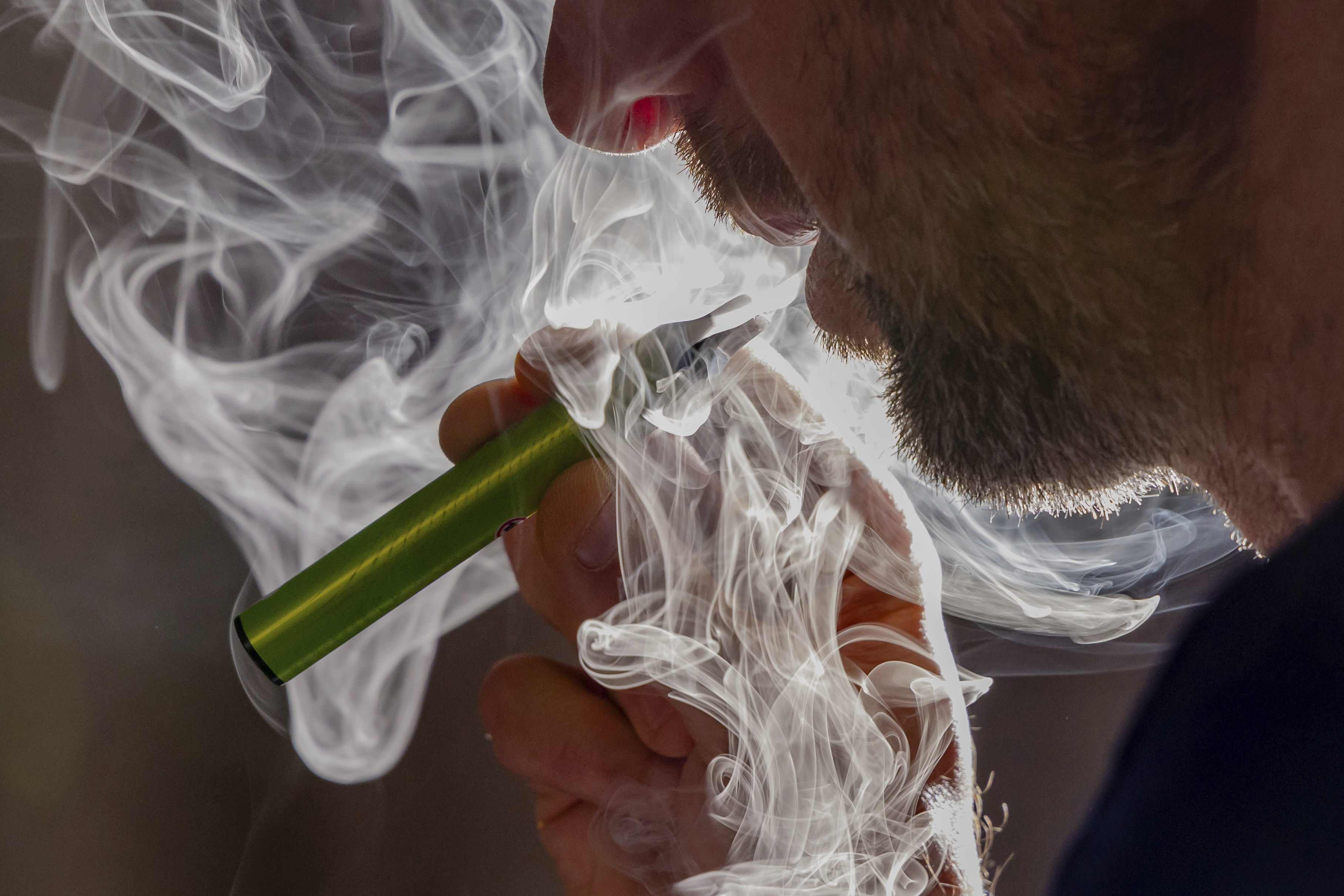 Bipartisan Effort Targets Illicit Chinese Vapes