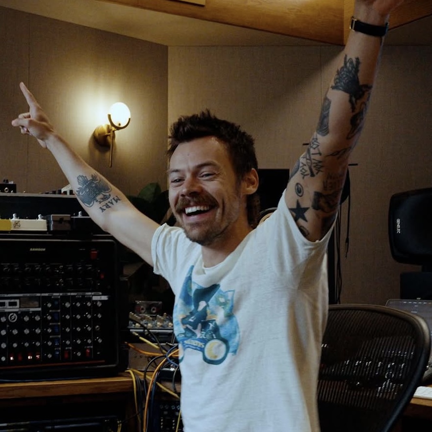 HARRY STYLES - APERTURE