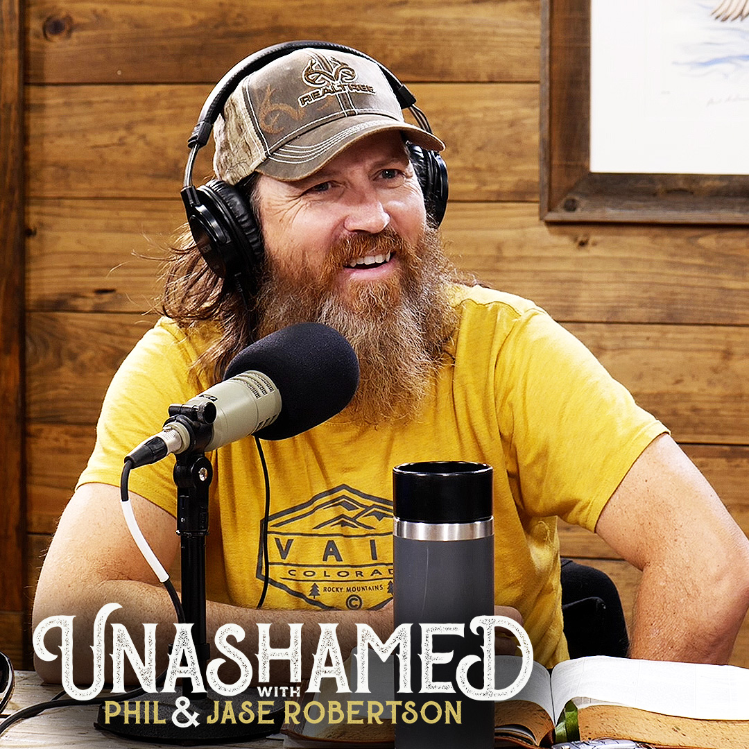 Ep 681 | Phil’s Old Pal Terry Bradshaw Laughed at Poor Baby Al & How Jase Hooked Missy