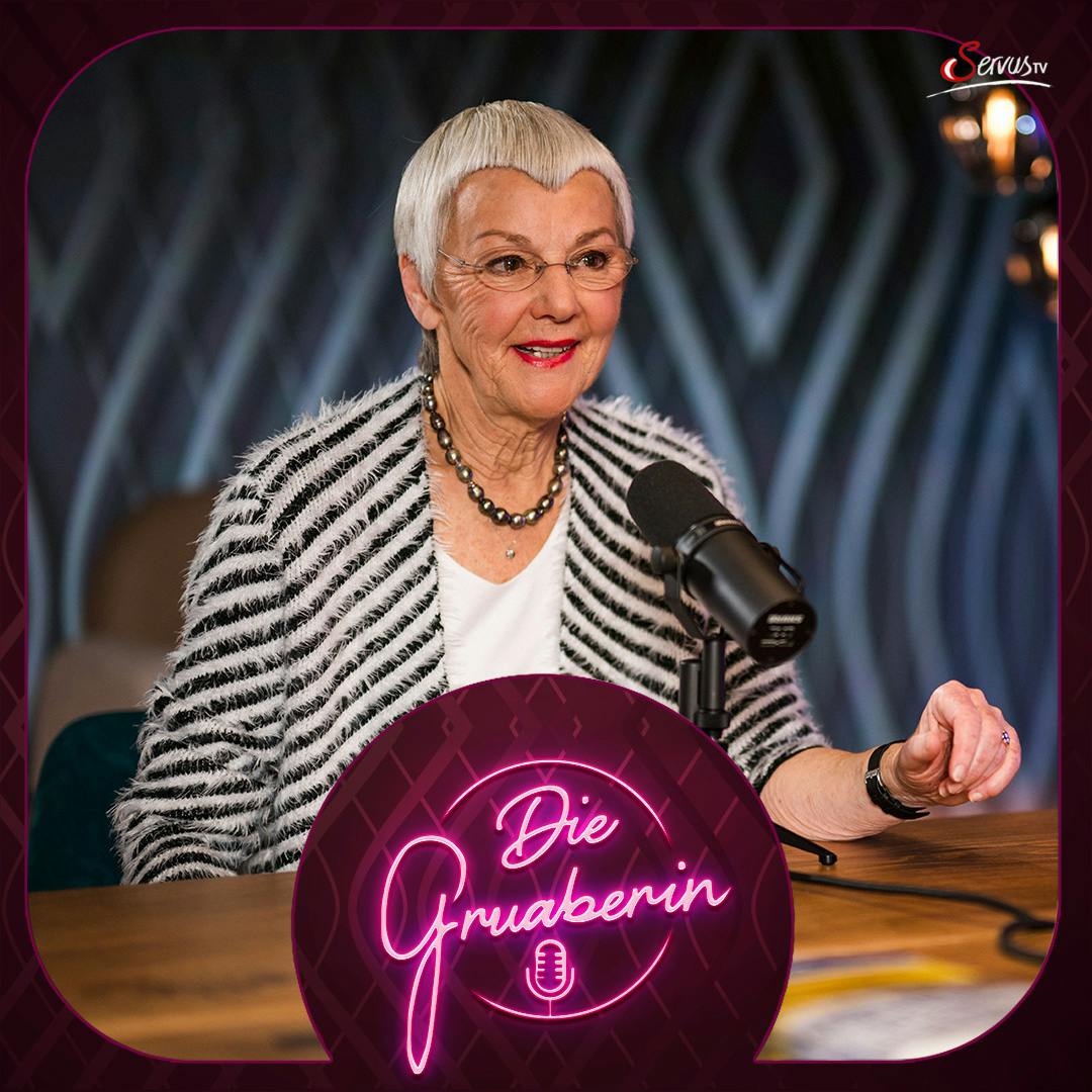 Mit Monika Gruber und Russland-Kennerin Gabriele Krone-Schmalz Mit Monika Gruber und Russland-Kennerin Gabriele Krone-Schmalz