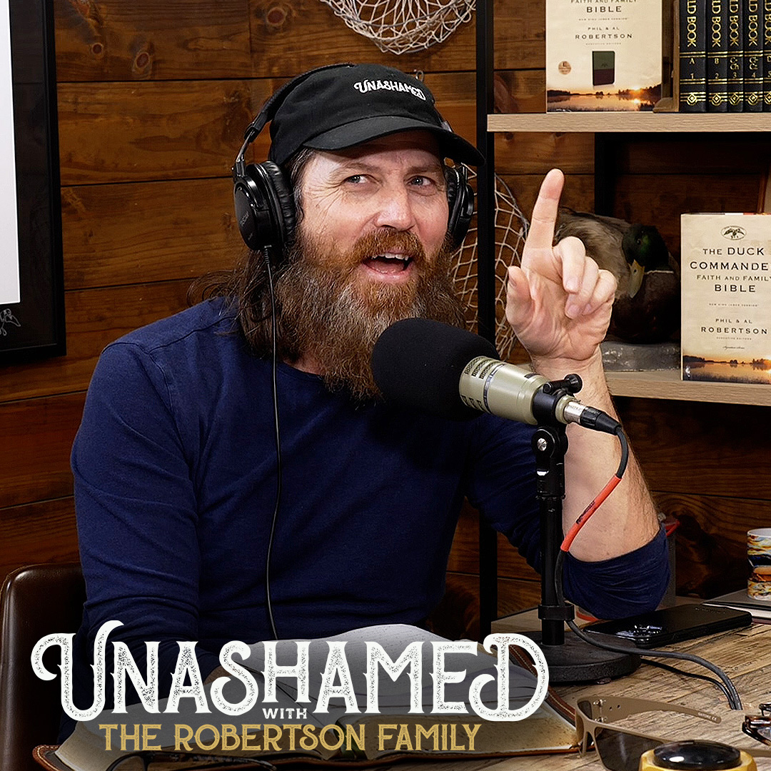 Ep 849 | Missy Gives Up Her Spa Appointment to Jase & He Totally Embarrasses Himself