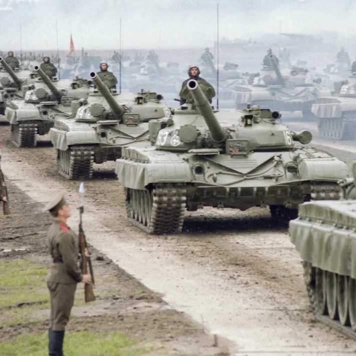 I piani sovietici per la Terza Guerra Mondiale - AperiStoria #308