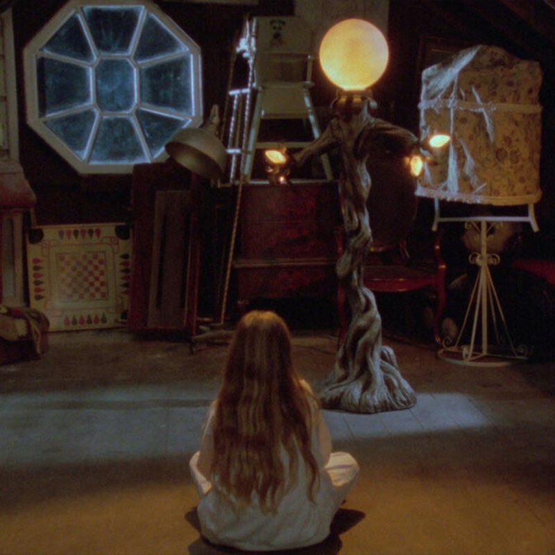 Amityville 4: The Evil Escapes (1989)