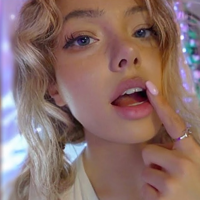 DOLLBLUSH ASMR