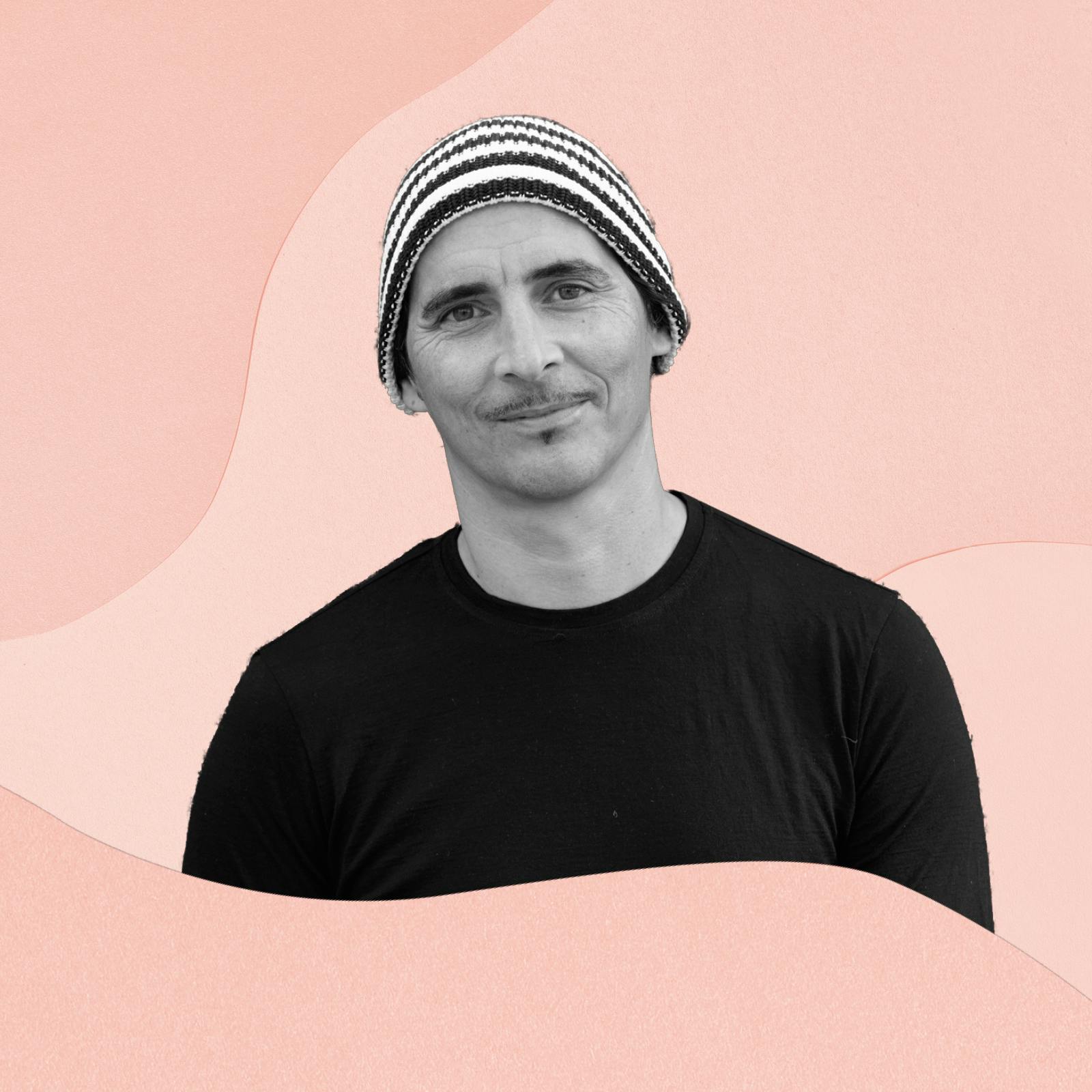 Wie du Altes loslässt und Neuanfänge wagst – mit Vitalpsychologe und Autor Bardia Monshi Wie du Altes loslässt und Neuanfänge wagst – mit Vitalpsychologe und Autor Bardia Monshi