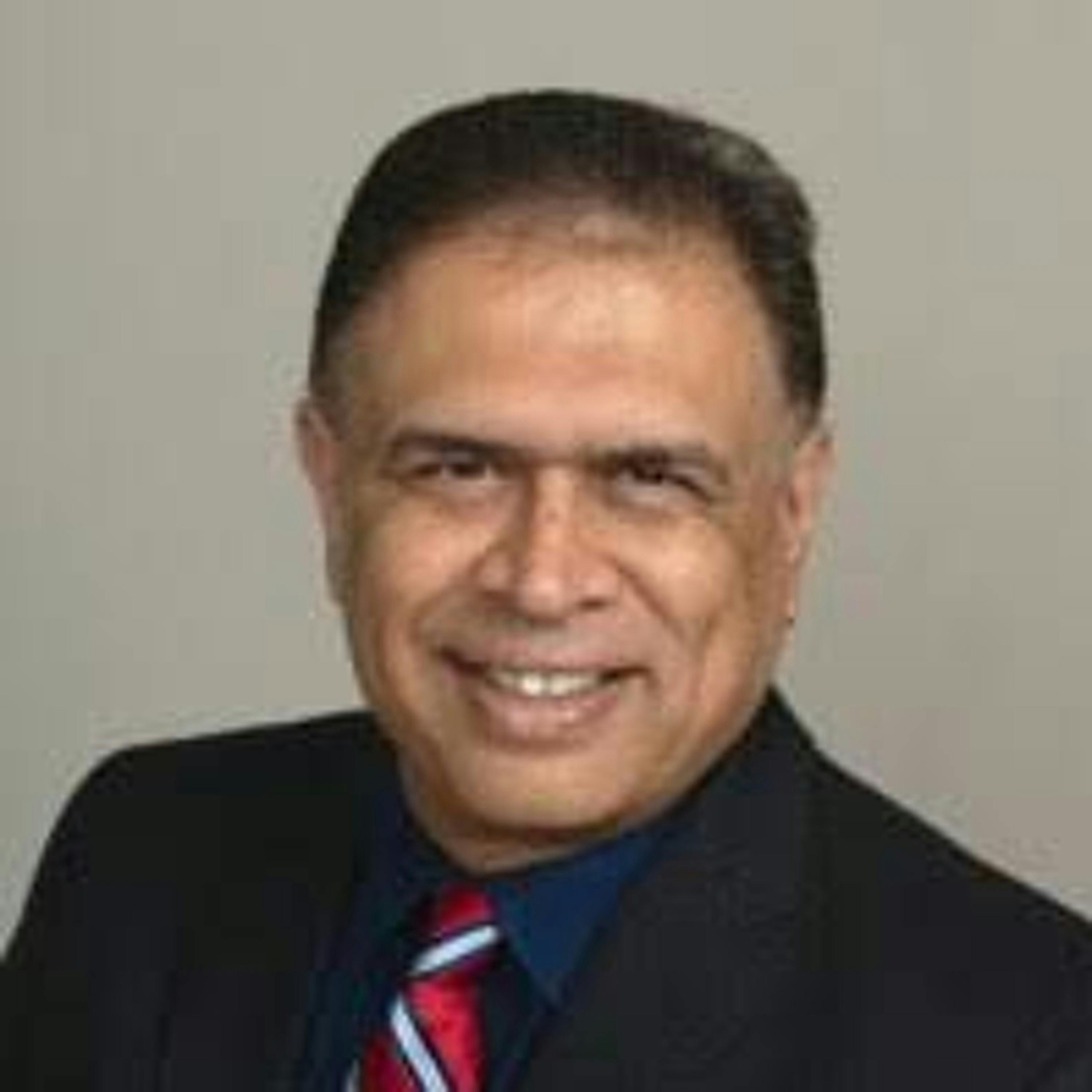 Ep. 1: Consumer-owned Health Records – Raj Sharma (Health Wizz CEO)